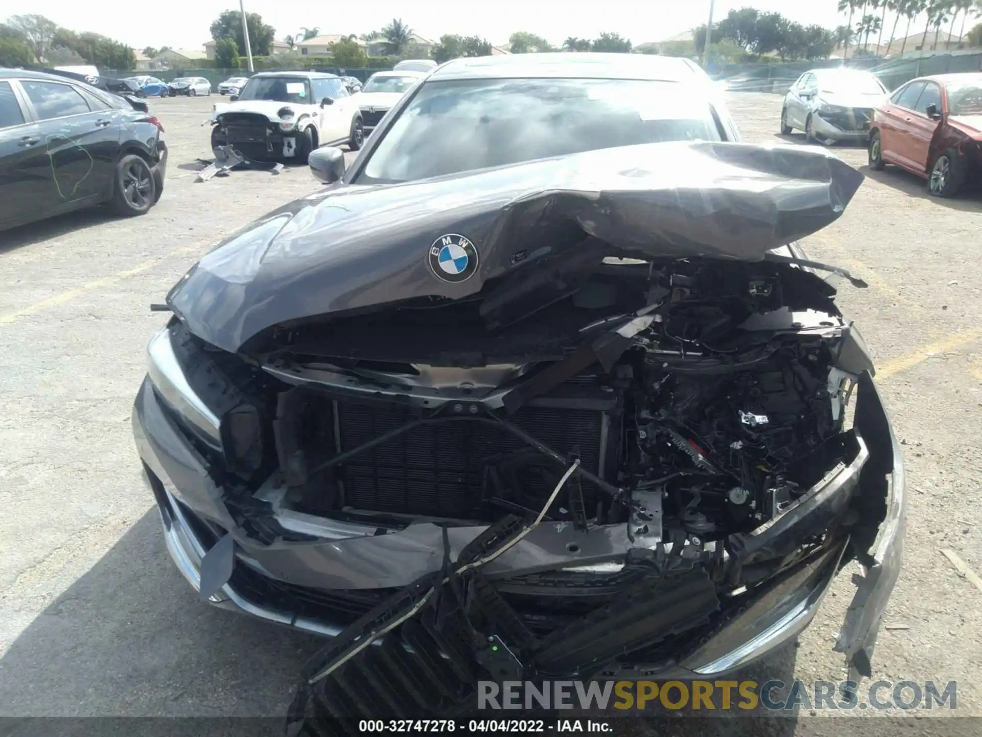 6 Photograph of a damaged car WBA7T2C0XLCD73689 BMW 7 SERIES 2020