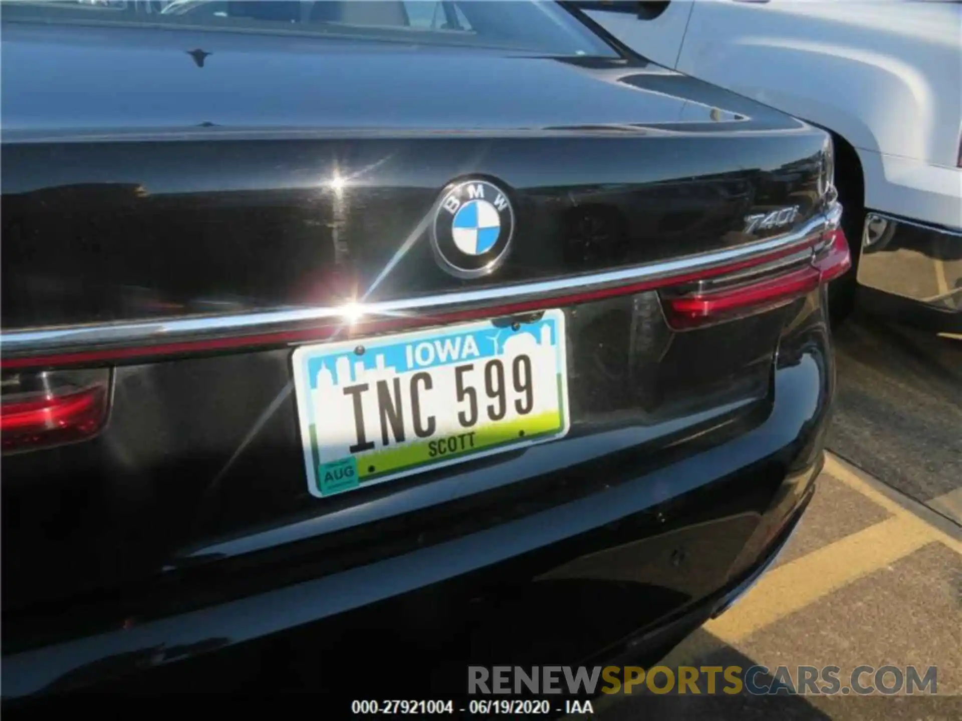 6 Photograph of a damaged car WBA7T4C02LGG62697 BMW 7 SERIES 2020