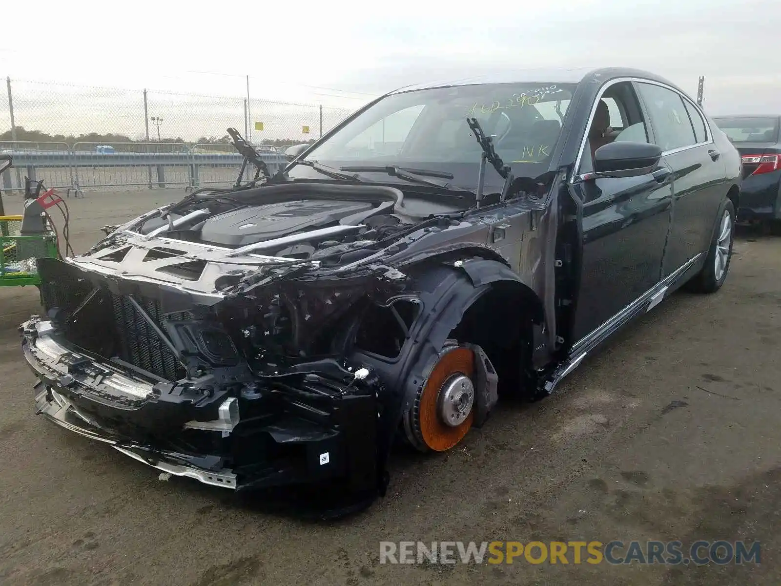 2 Photograph of a damaged car WBA7T4C03LGF97049 BMW 7 SERIES 2020