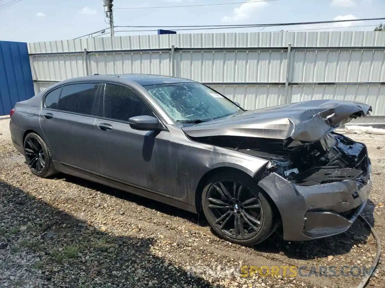 4 Photograph of a damaged car WBA7T4C03LGF97469 BMW 7 SERIES 2020