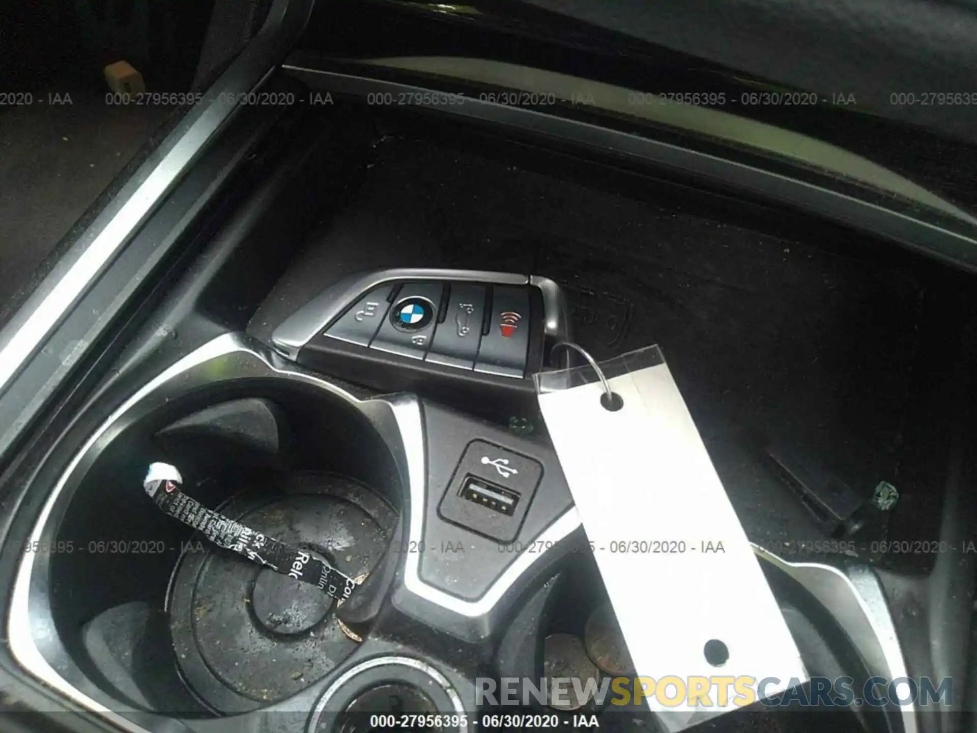 11 Фотография поврежденного автомобиля WBA7T4C0XLCD72585 BMW 7 SERIES 2020