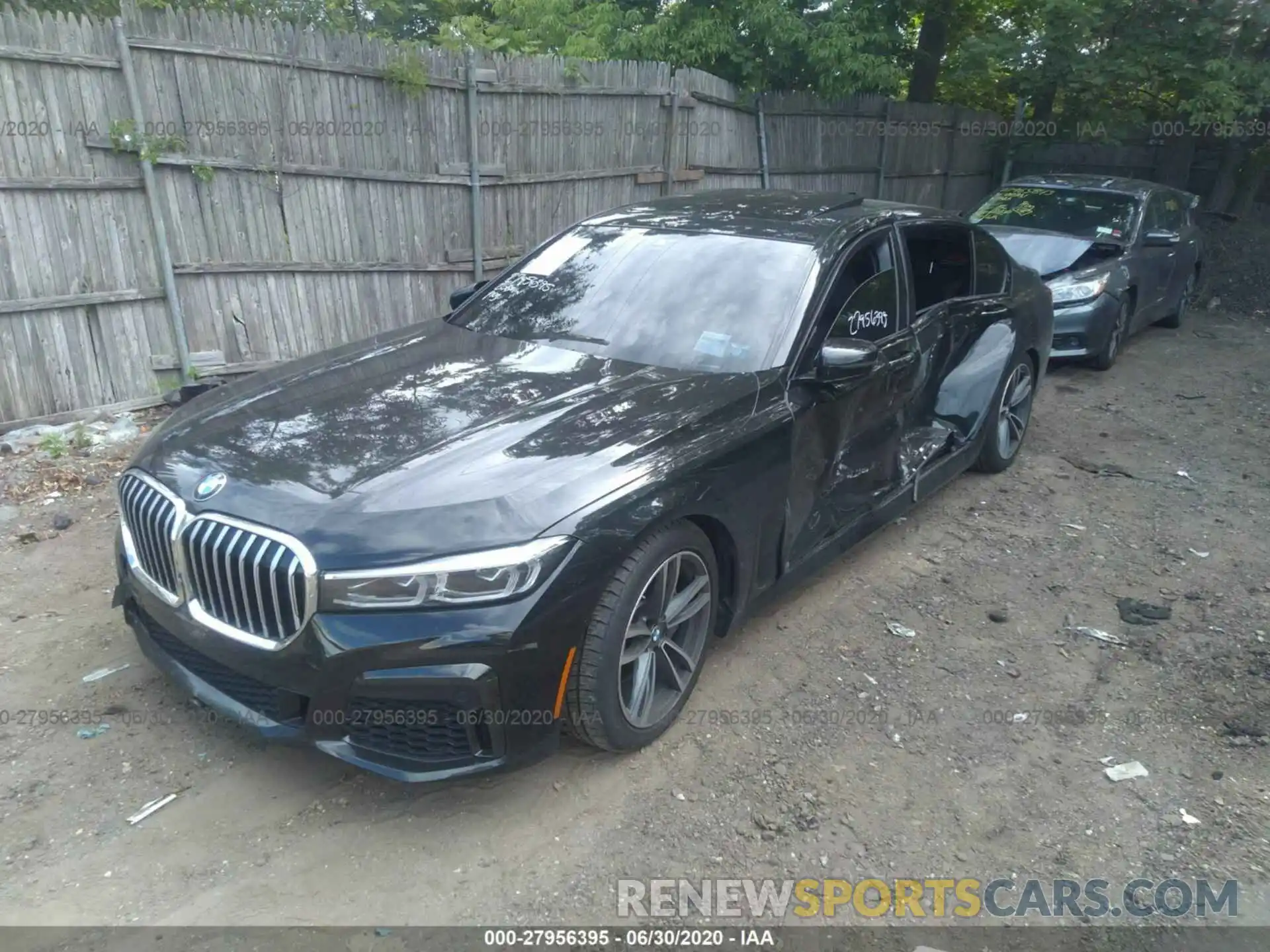 2 Фотография поврежденного автомобиля WBA7T4C0XLCD72585 BMW 7 SERIES 2020