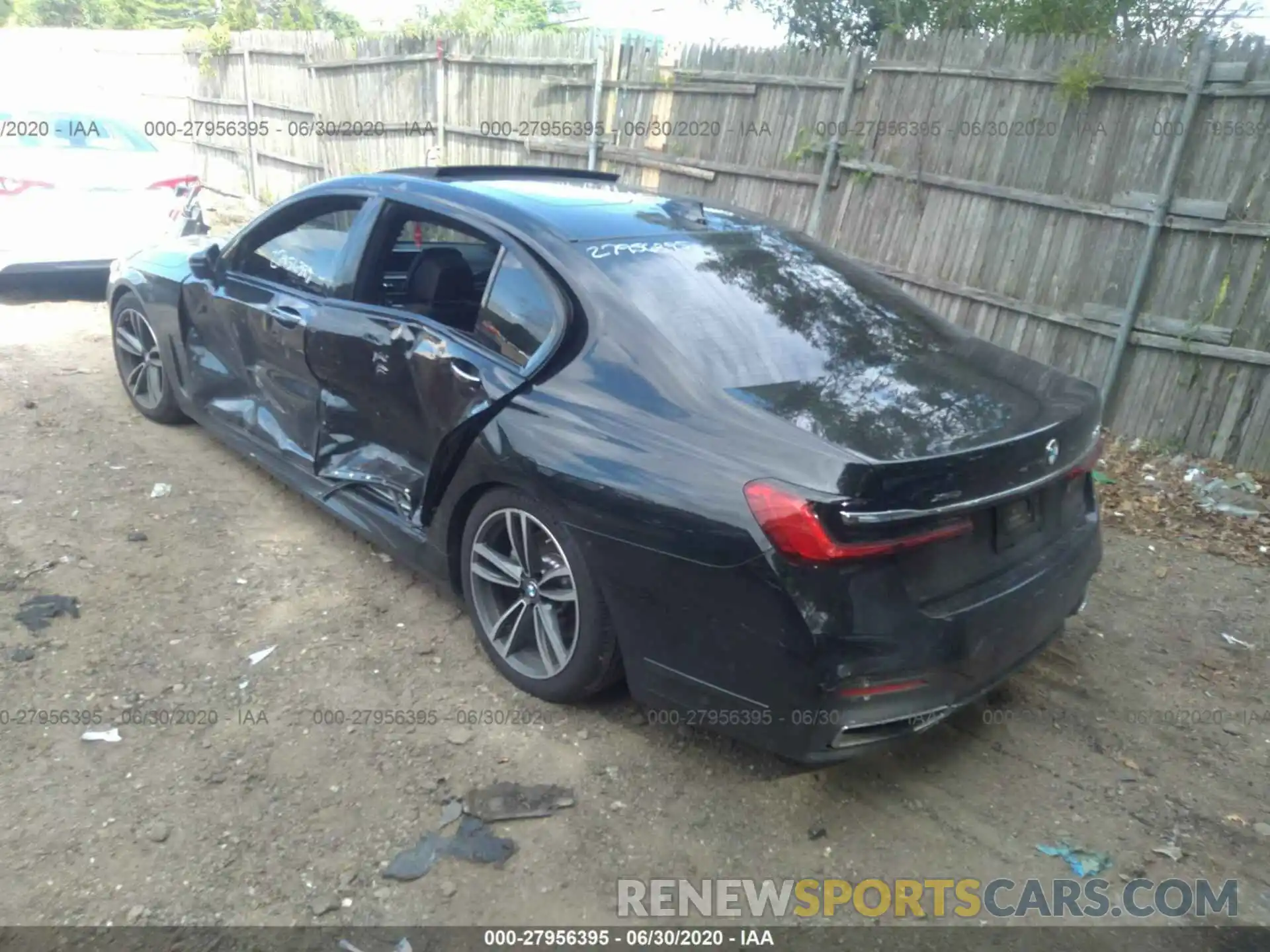 3 Photograph of a damaged car WBA7T4C0XLCD72585 BMW 7 SERIES 2020