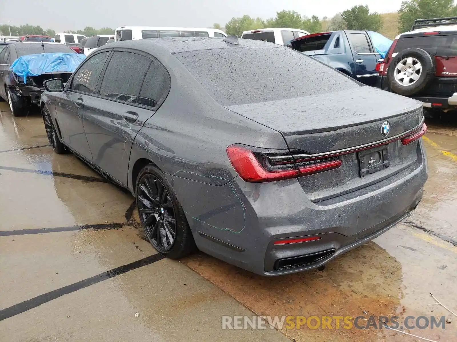 3 Photograph of a damaged car WBA7U2C00LGJ59281 BMW 7 SERIES 2020