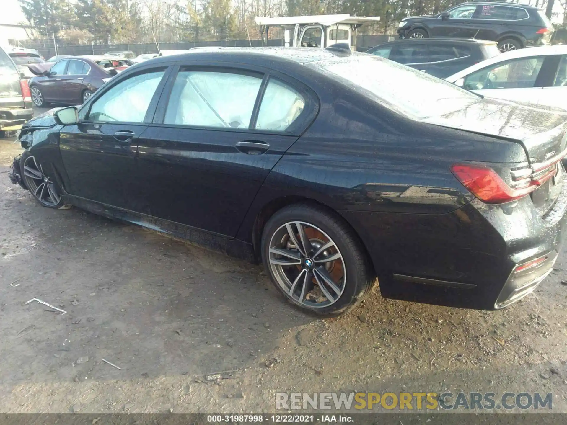 3 Photograph of a damaged car WBA7U2C02LGM27442 BMW 7 SERIES 2020