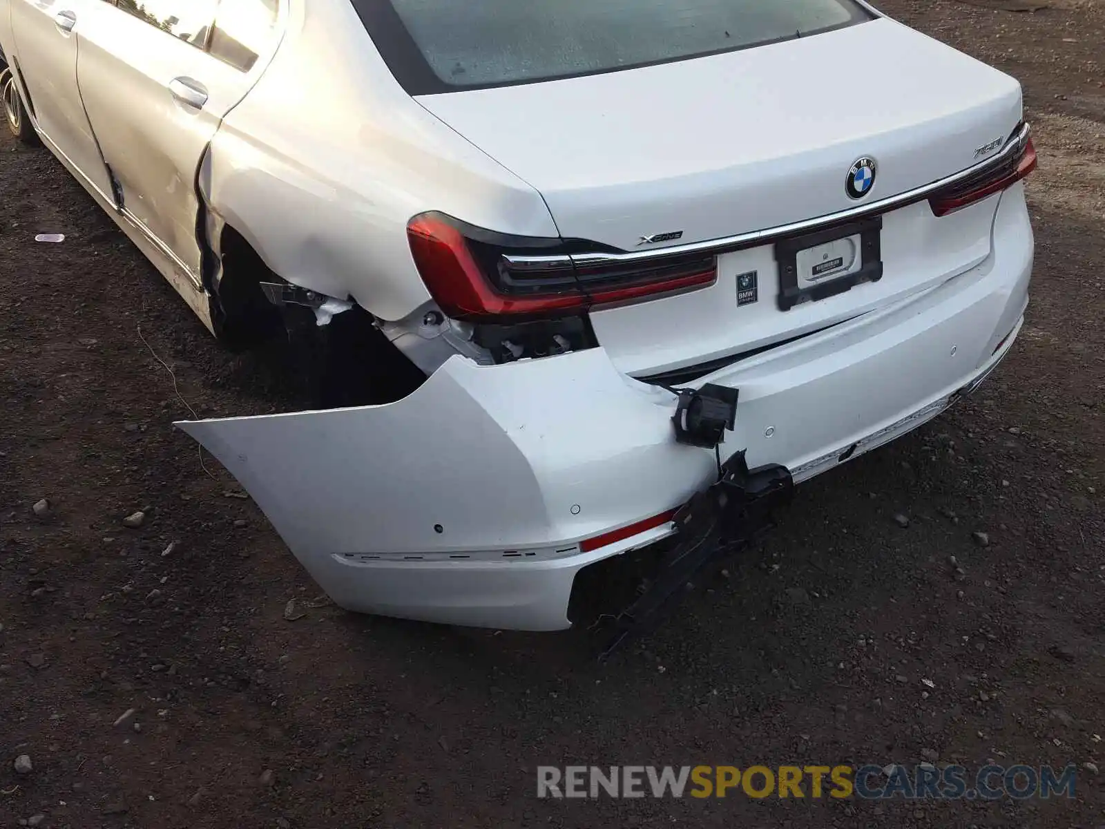 9 Фотография поврежденного автомобиля WBA7U2C03LGM27238 BMW 7 SERIES 2020
