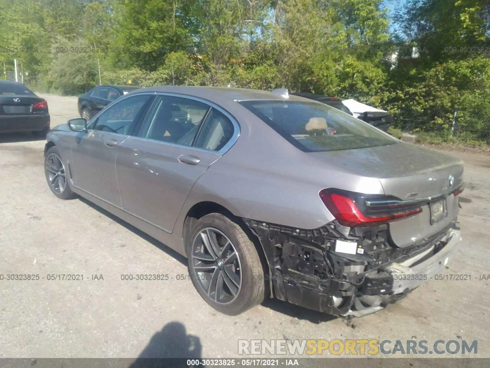 3 Фотография поврежденного автомобиля WBA7U2C04LBX84764 BMW 7 SERIES 2020