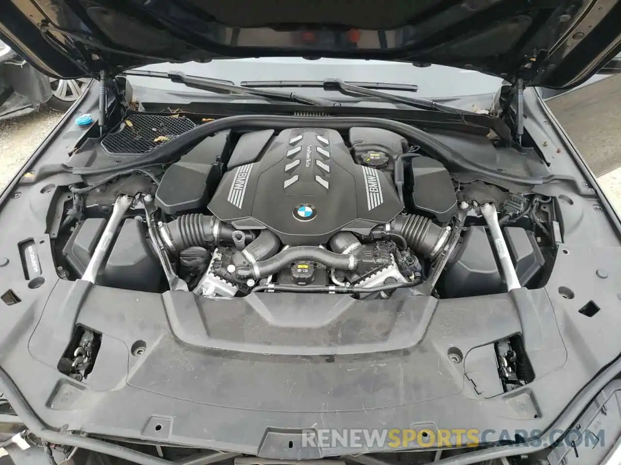 11 Photograph of a damaged car WBA7U2C04LGM26762 BMW 7 SERIES 2020