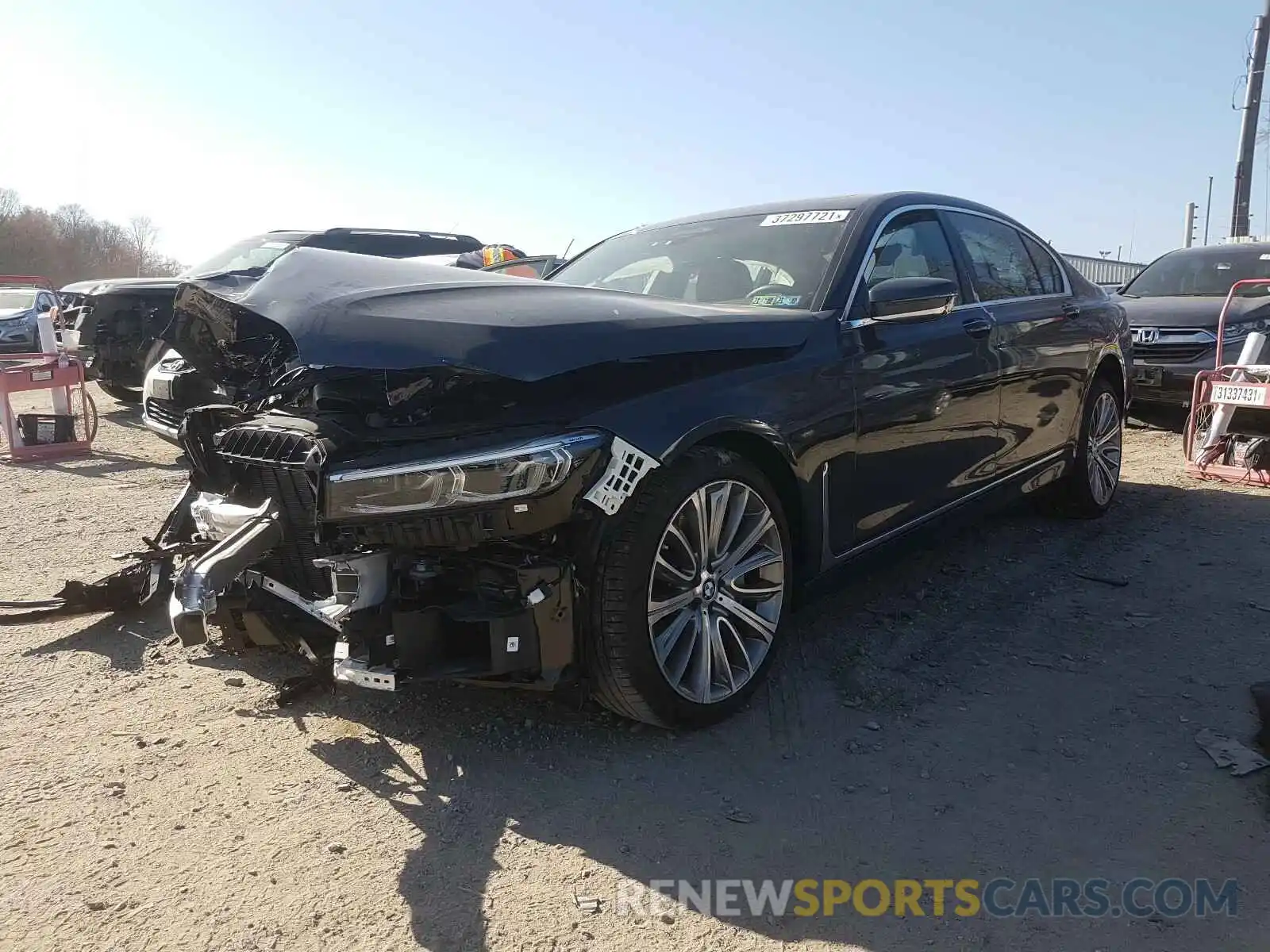 2 Фотография поврежденного автомобиля WBA7U2C04LGM27409 BMW 7 SERIES 2020