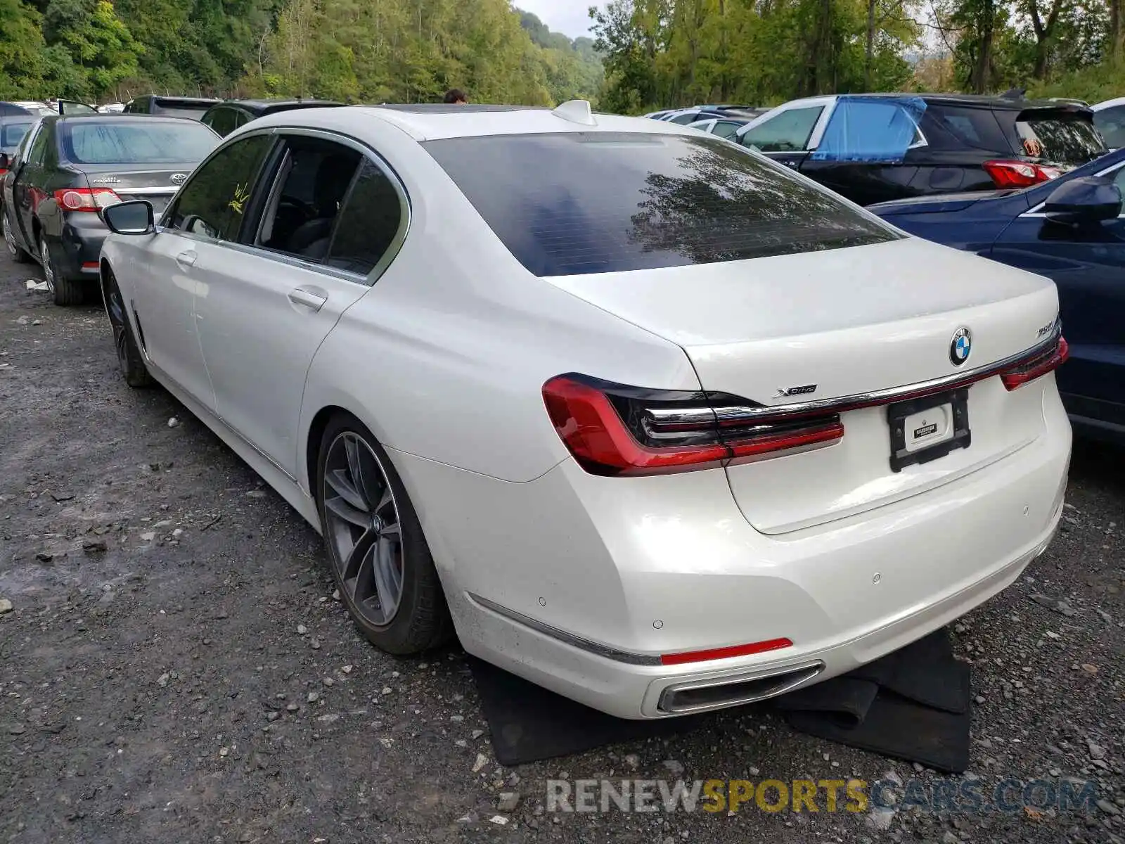 3 Photograph of a damaged car WBA7U2C09LGJ59330 BMW 7 SERIES 2020