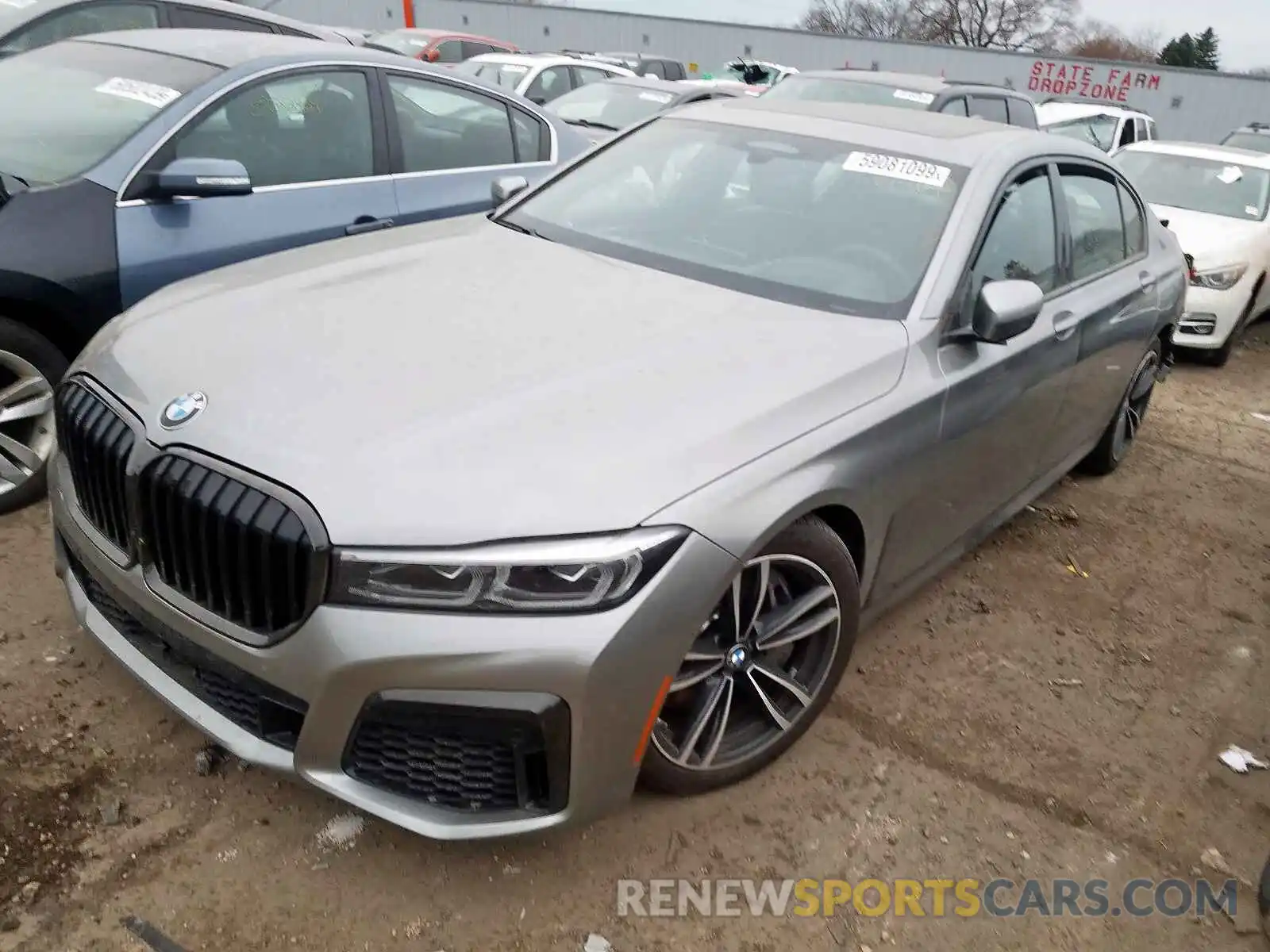 2 Photograph of a damaged car WBA7U2C09LGM27325 BMW 7 SERIES 2020