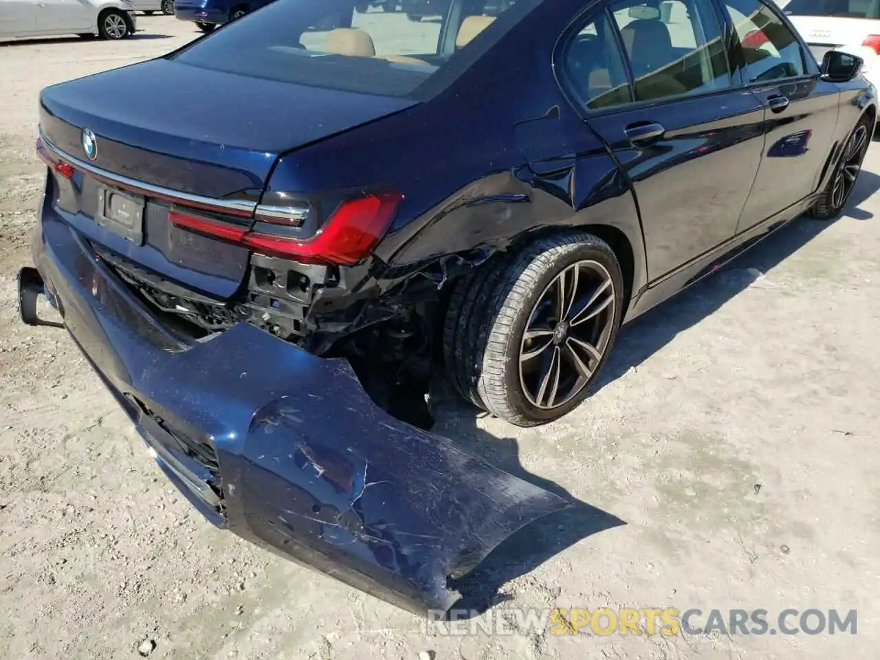 9 Photograph of a damaged car WBA7U2C0XLGJ59885 BMW 7 SERIES 2020