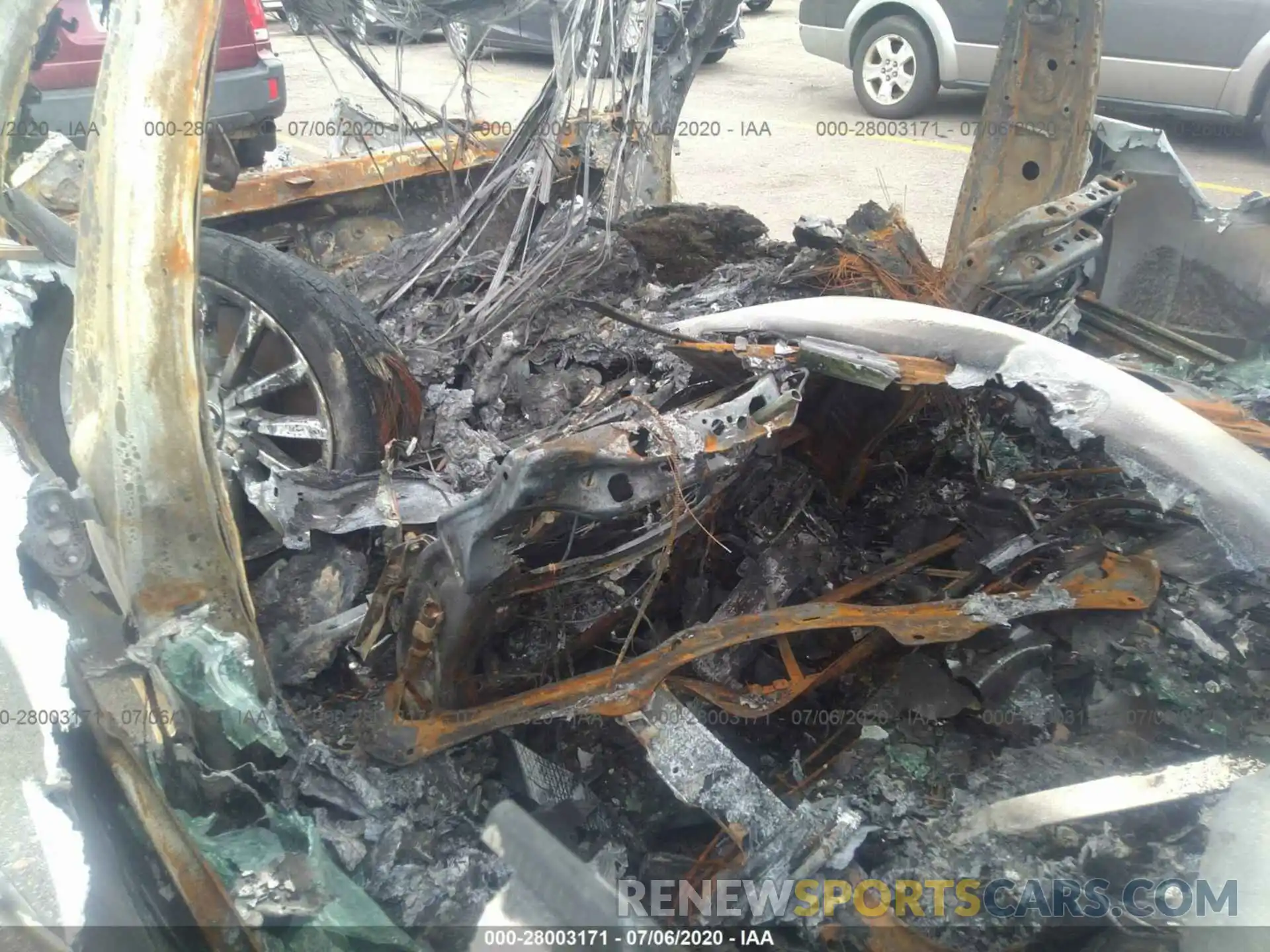 11 Photograph of a damaged car WBA7W4C02LCD27129 BMW 7 SERIES 2020
