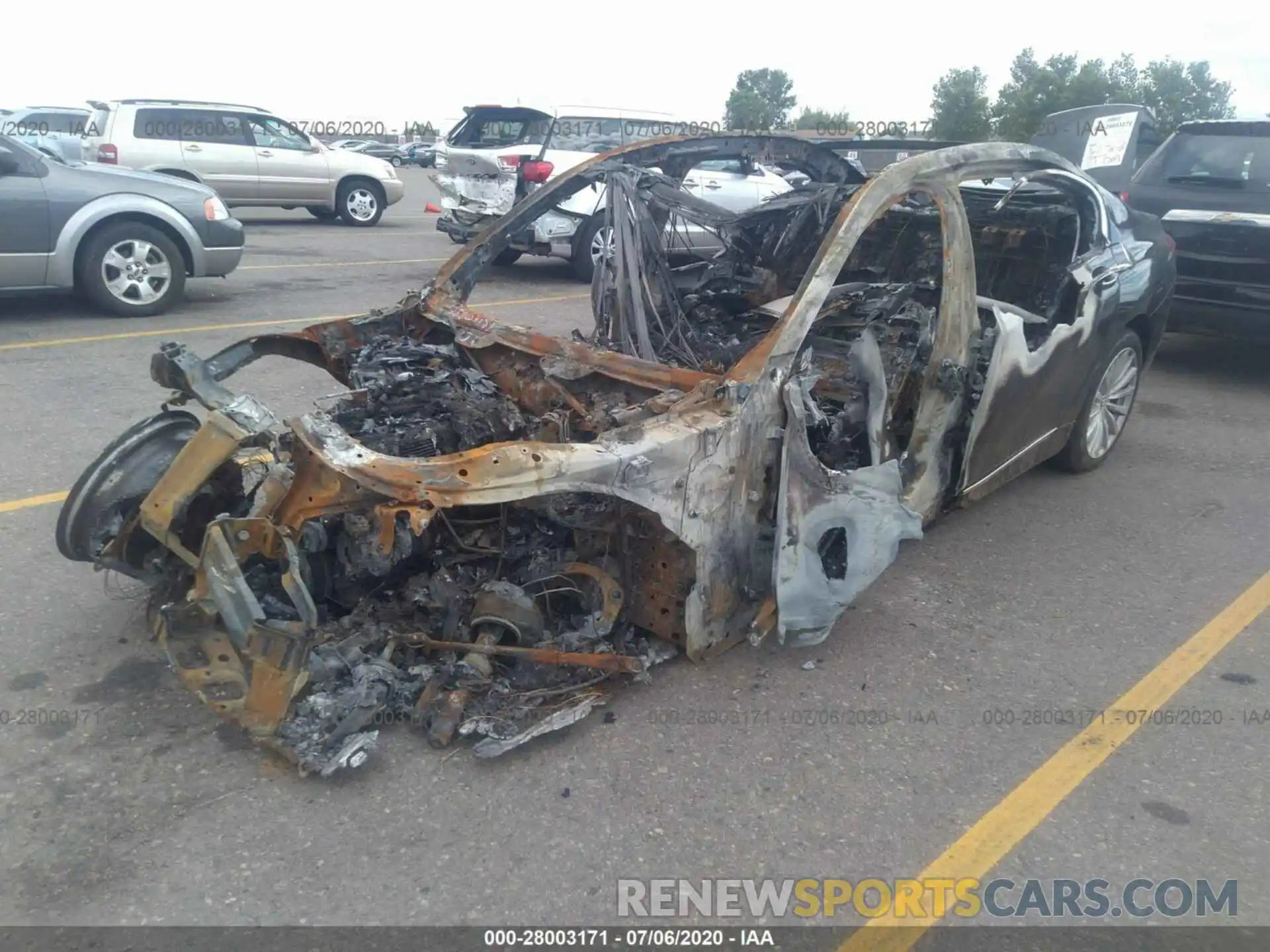 2 Photograph of a damaged car WBA7W4C02LCD27129 BMW 7 SERIES 2020