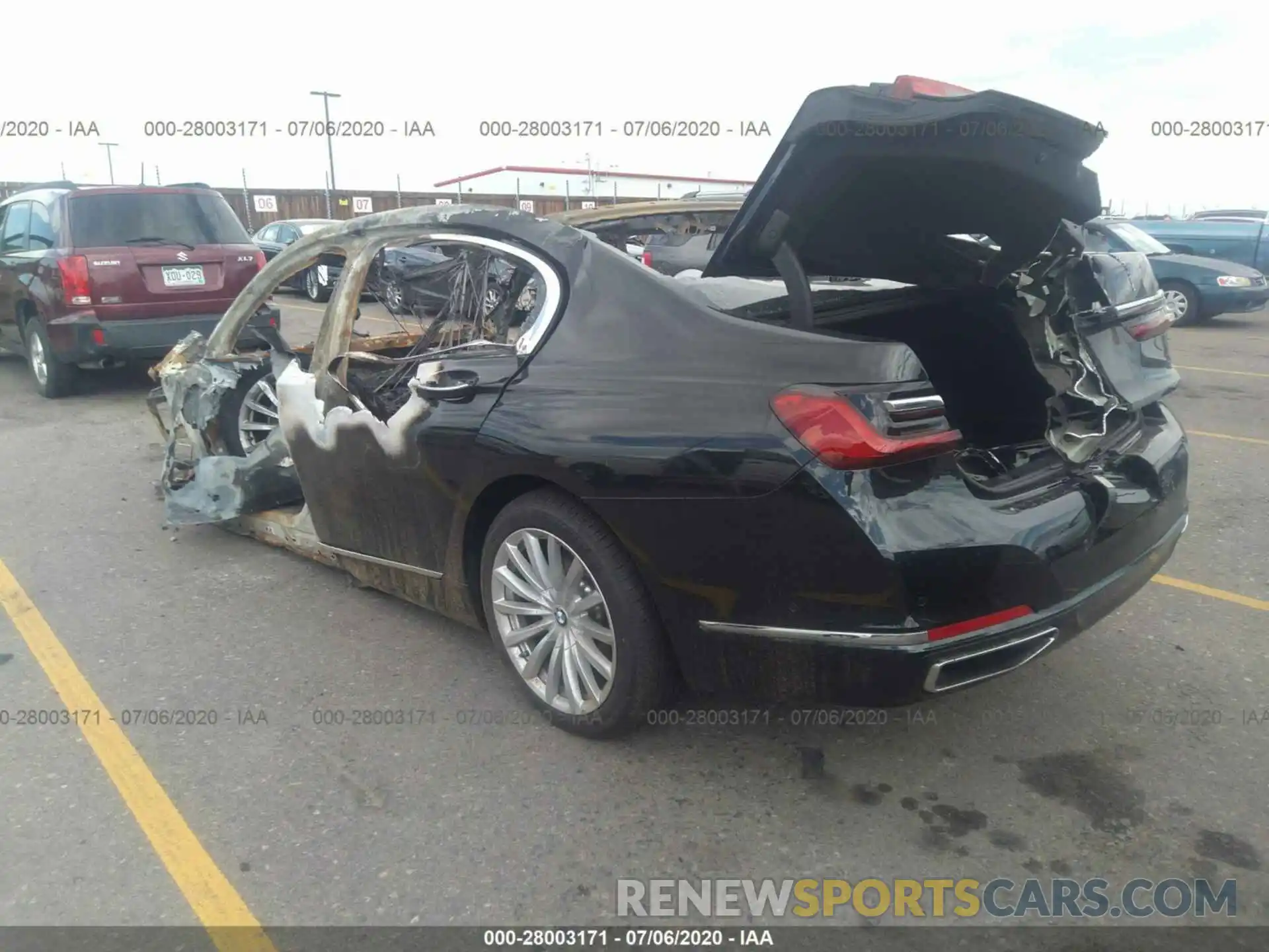 3 Photograph of a damaged car WBA7W4C02LCD27129 BMW 7 SERIES 2020