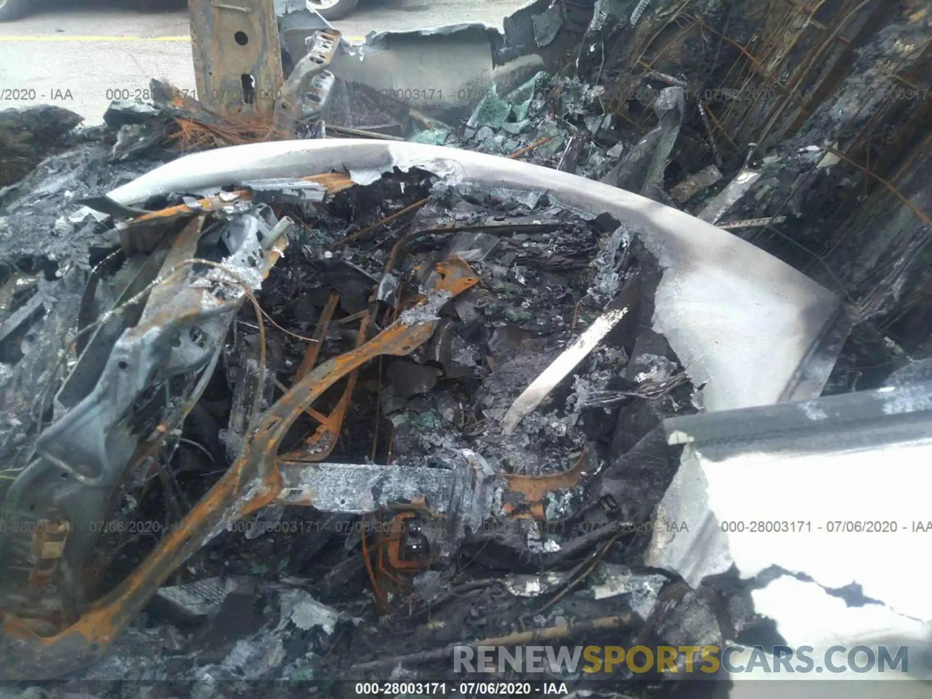 8 Photograph of a damaged car WBA7W4C02LCD27129 BMW 7 SERIES 2020