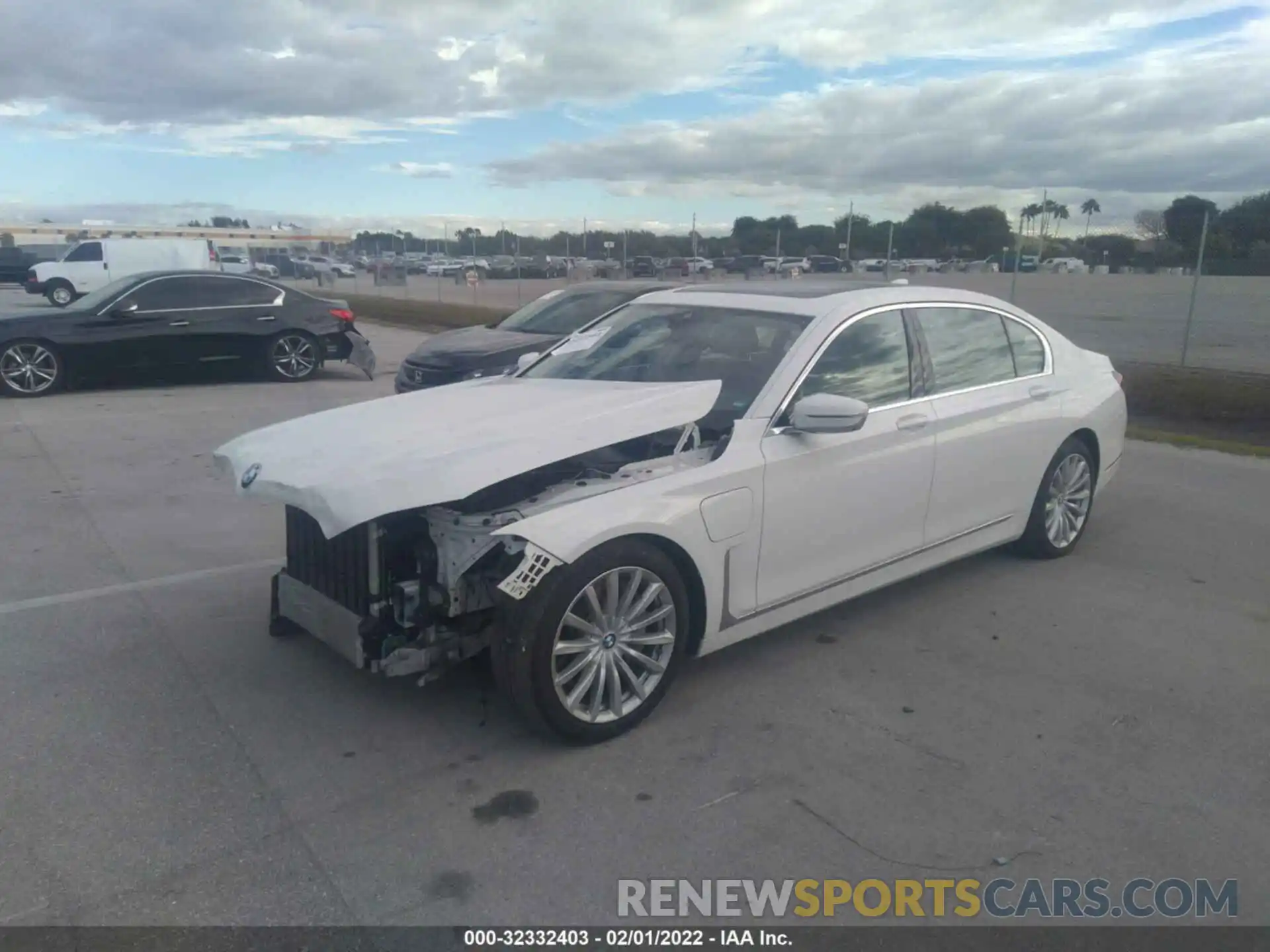 2 Photograph of a damaged car WBA7W4C03LCD24109 BMW 7 SERIES 2020