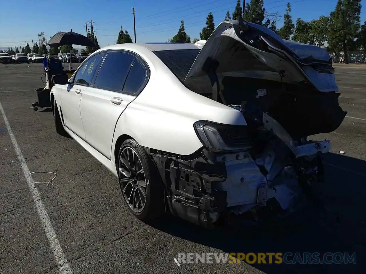 3 Photograph of a damaged car WBA7T2C00MCF18613 BMW 7 SERIES 2021