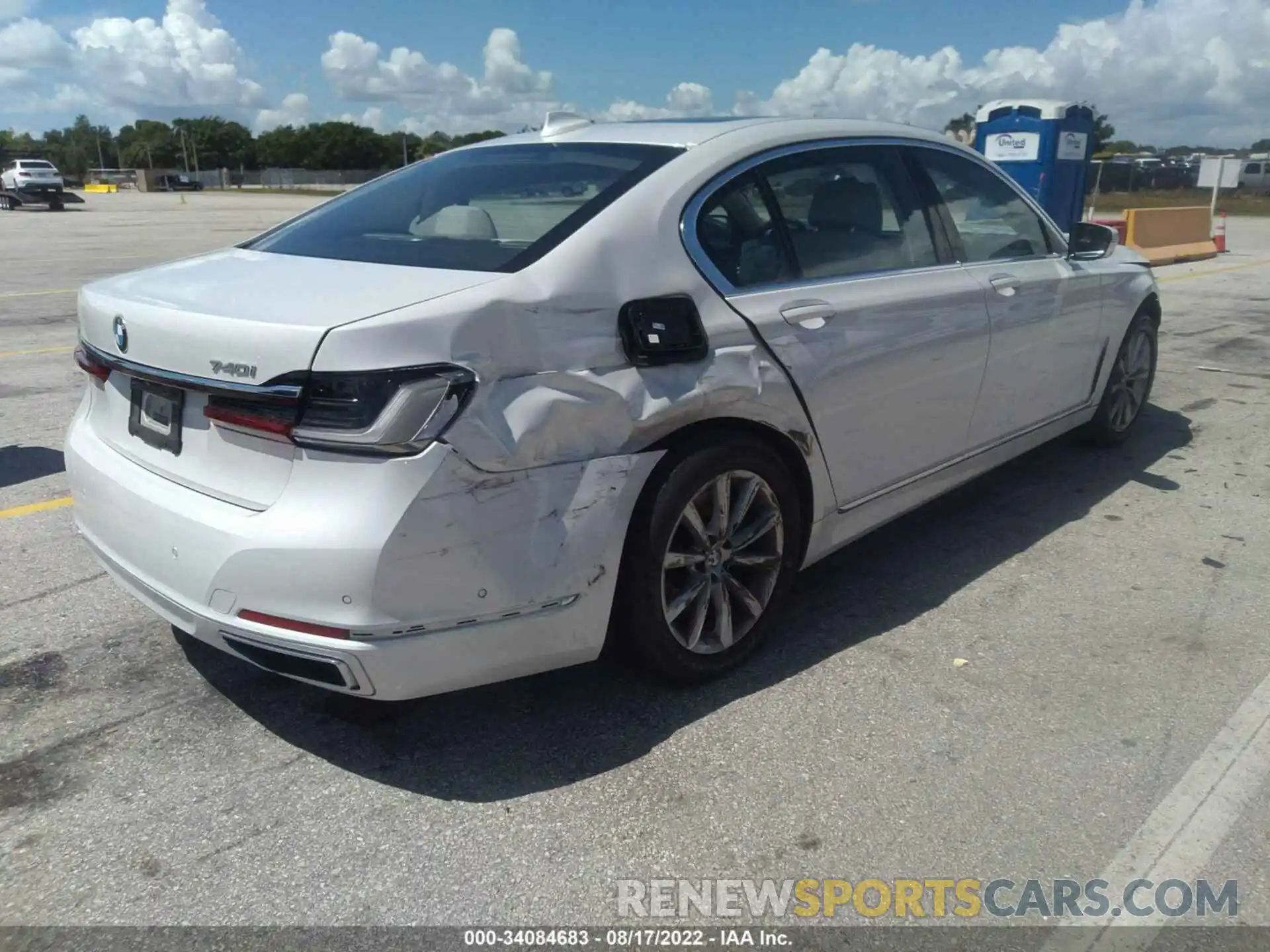 4 Photograph of a damaged car WBA7T2C02MCG37506 BMW 7 SERIES 2021