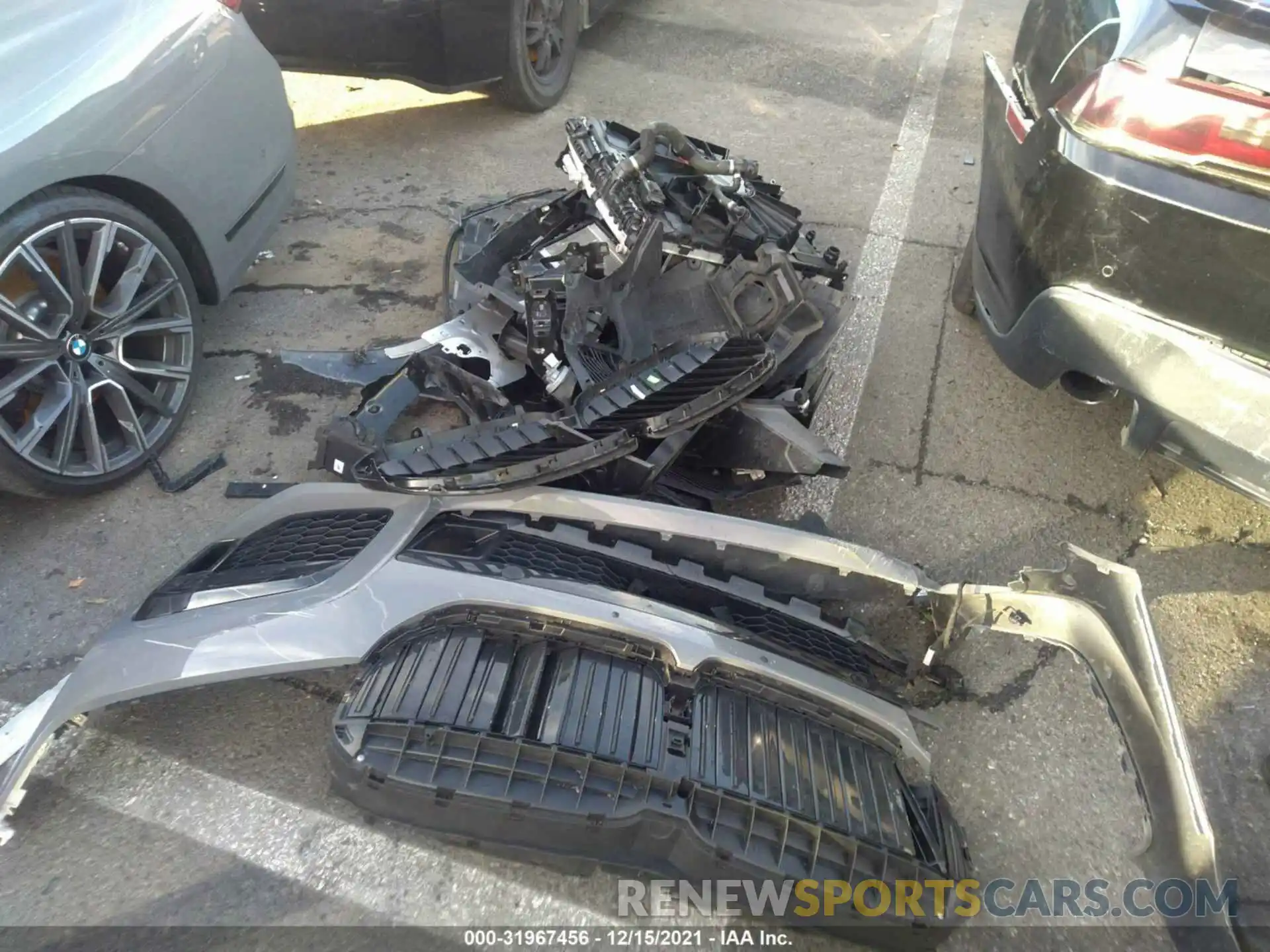 12 Photograph of a damaged car WBA7T2C02MCG45539 BMW 7 SERIES 2021