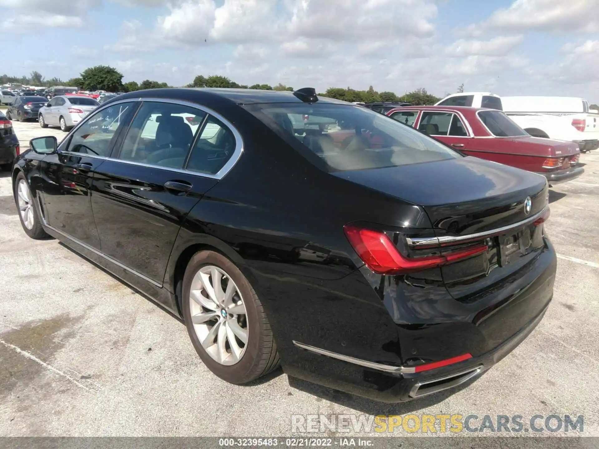 3 Photograph of a damaged car WBA7T2C09MCF91897 BMW 7 SERIES 2021