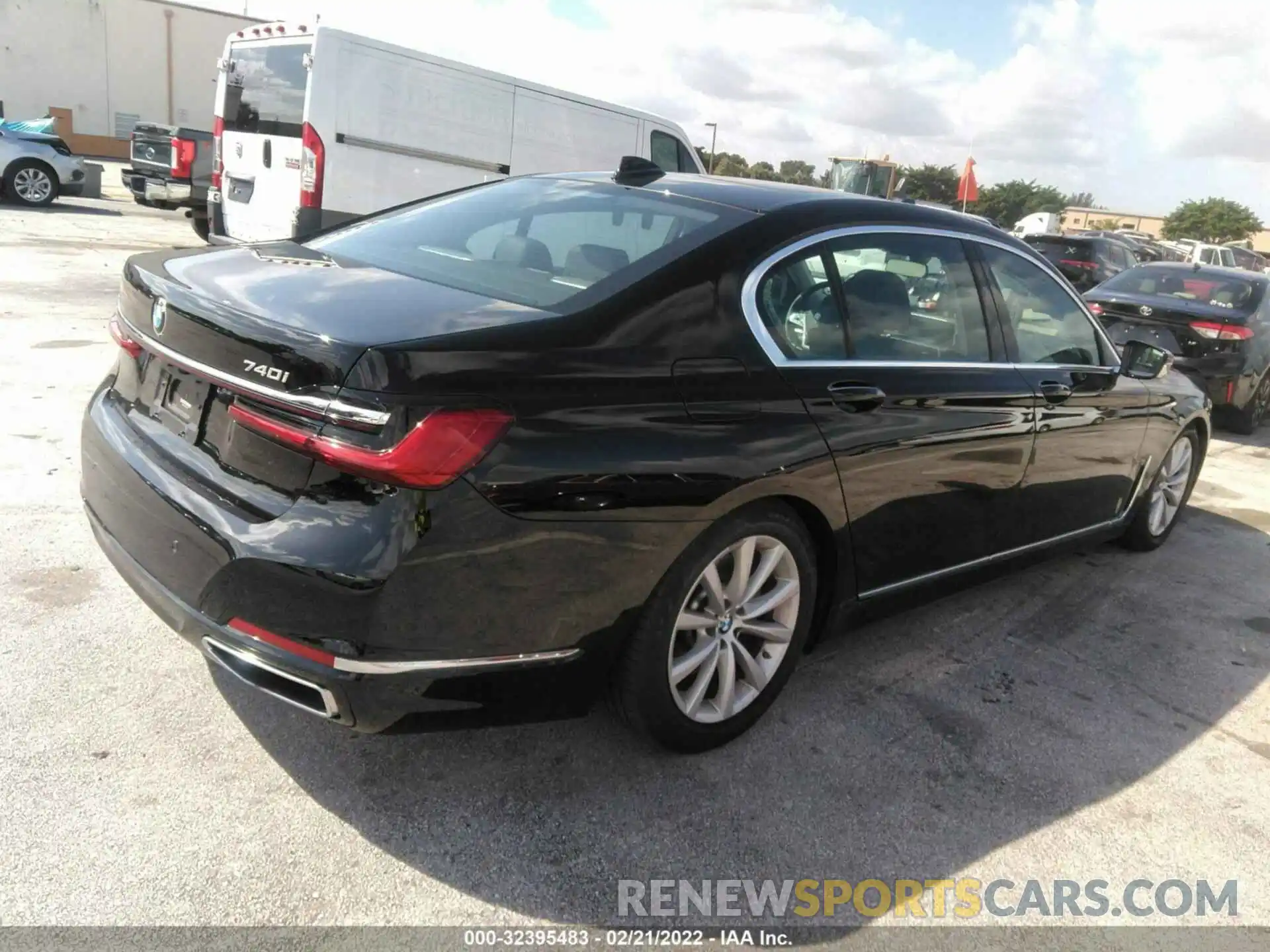 4 Photograph of a damaged car WBA7T2C09MCF91897 BMW 7 SERIES 2021