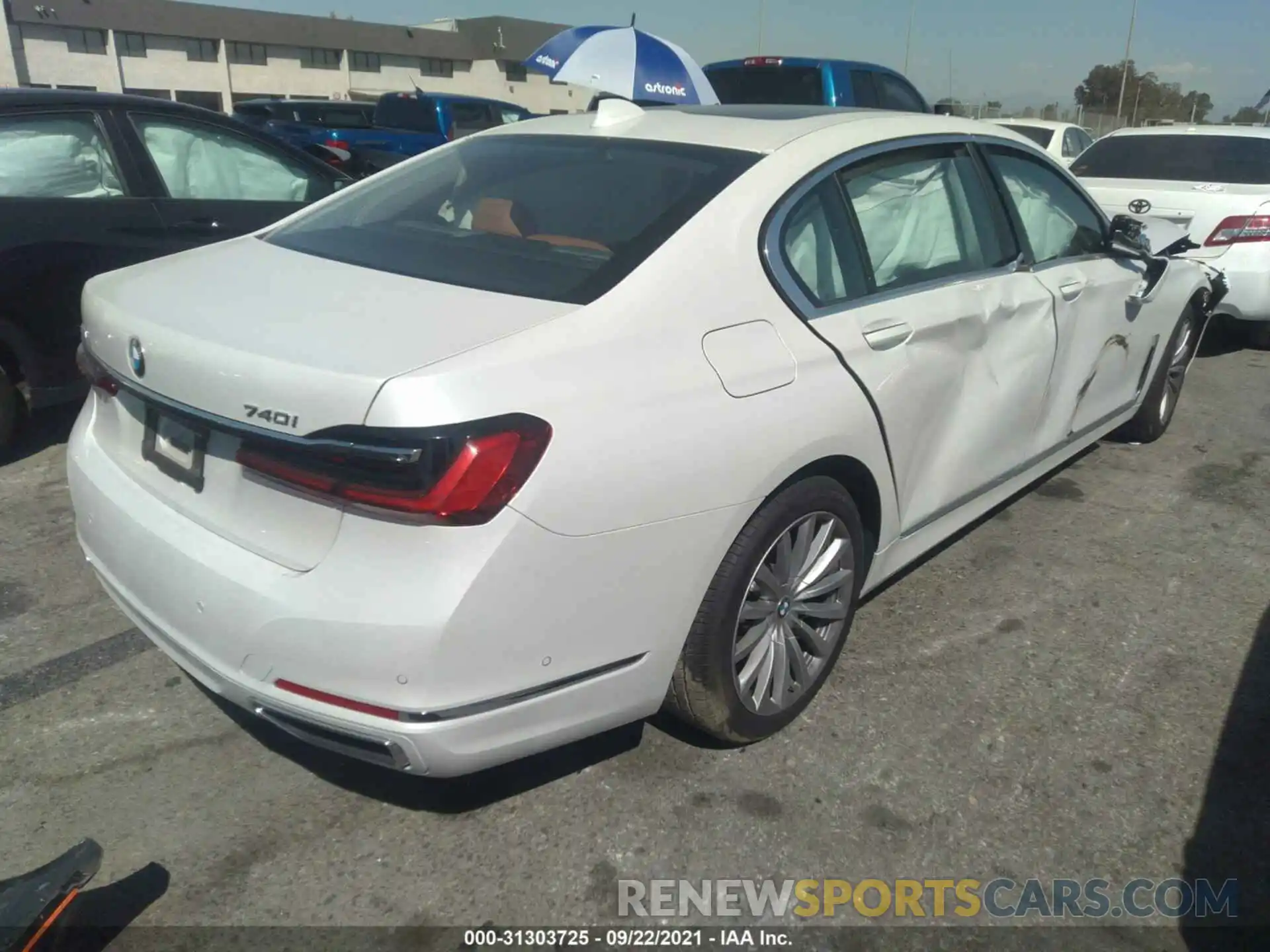 4 Photograph of a damaged car WBA7T4C06MCF63647 BMW 7 SERIES 2021