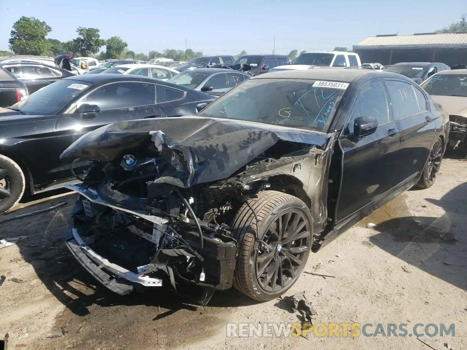 2 Photograph of a damaged car WBA7U2C00MCF70465 BMW 7 SERIES 2021