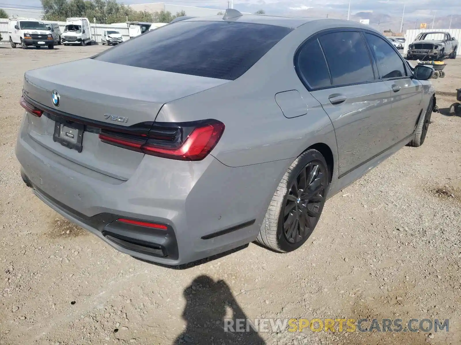 4 Photograph of a damaged car WBA7U2C02MCG24817 BMW 7 SERIES 2021