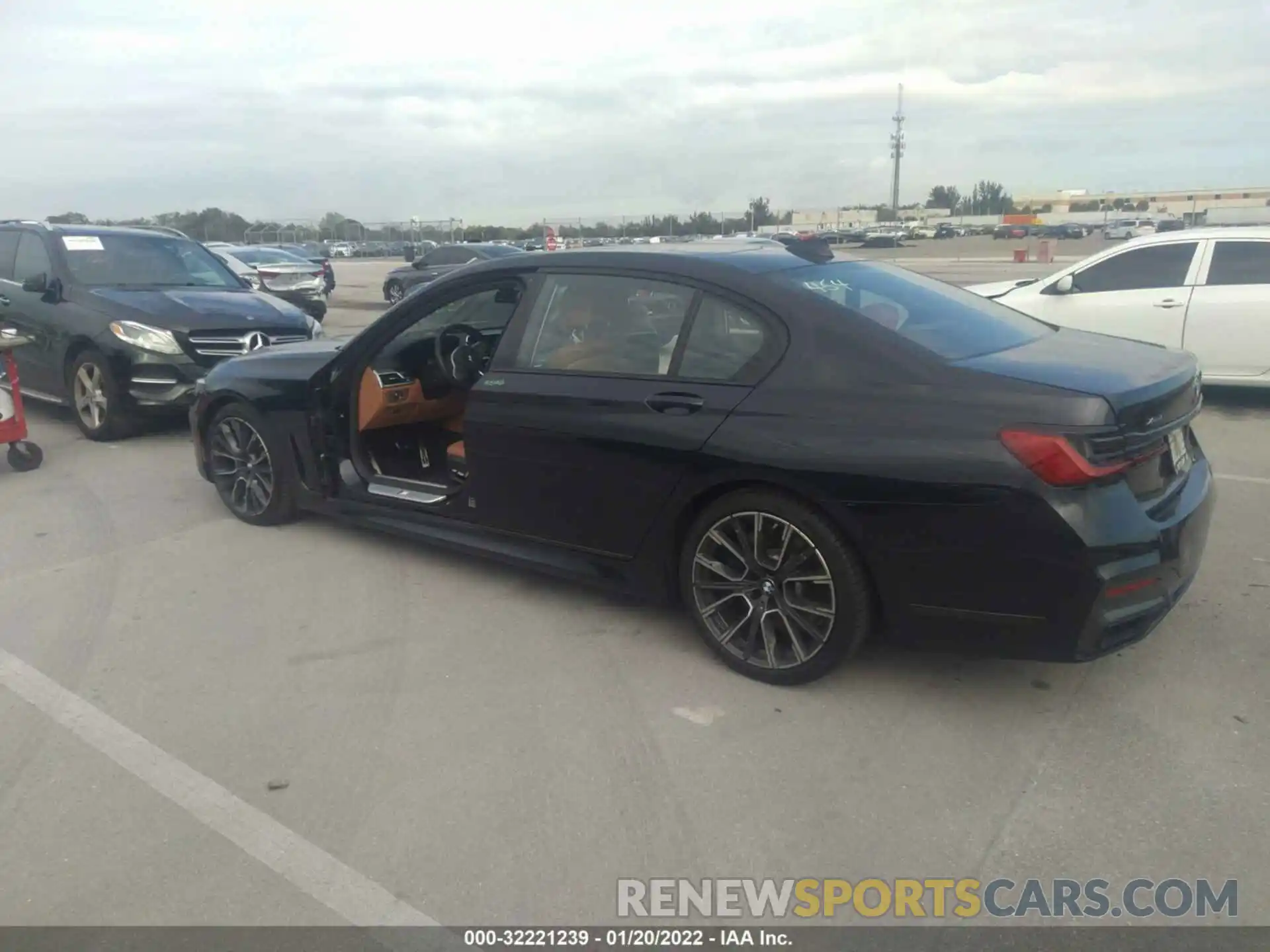 3 Photograph of a damaged car WBA7U2C04MCF47478 BMW 7 SERIES 2021