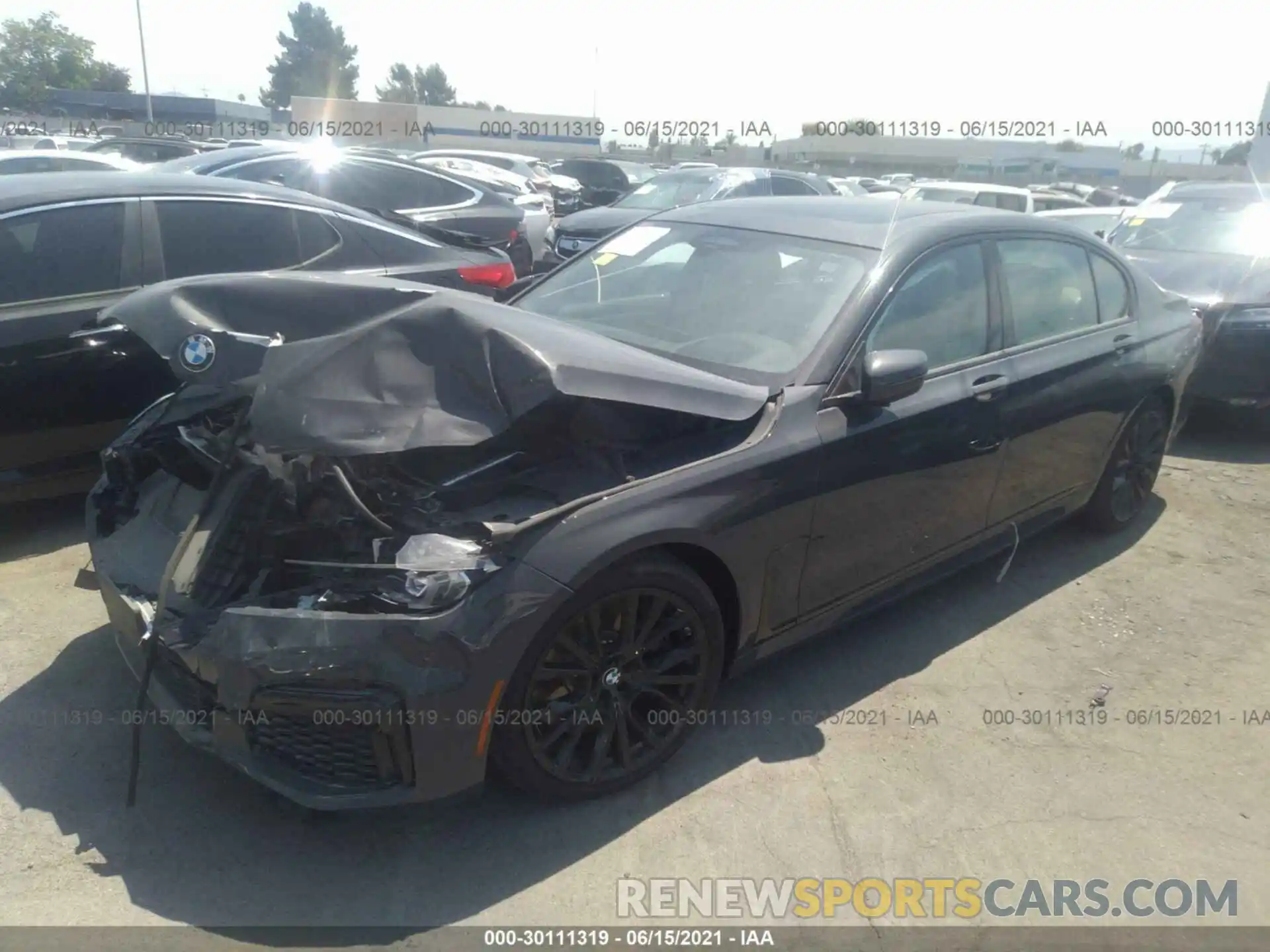 2 Photograph of a damaged car WBA7U2C06MCF45117 BMW 7 SERIES 2021