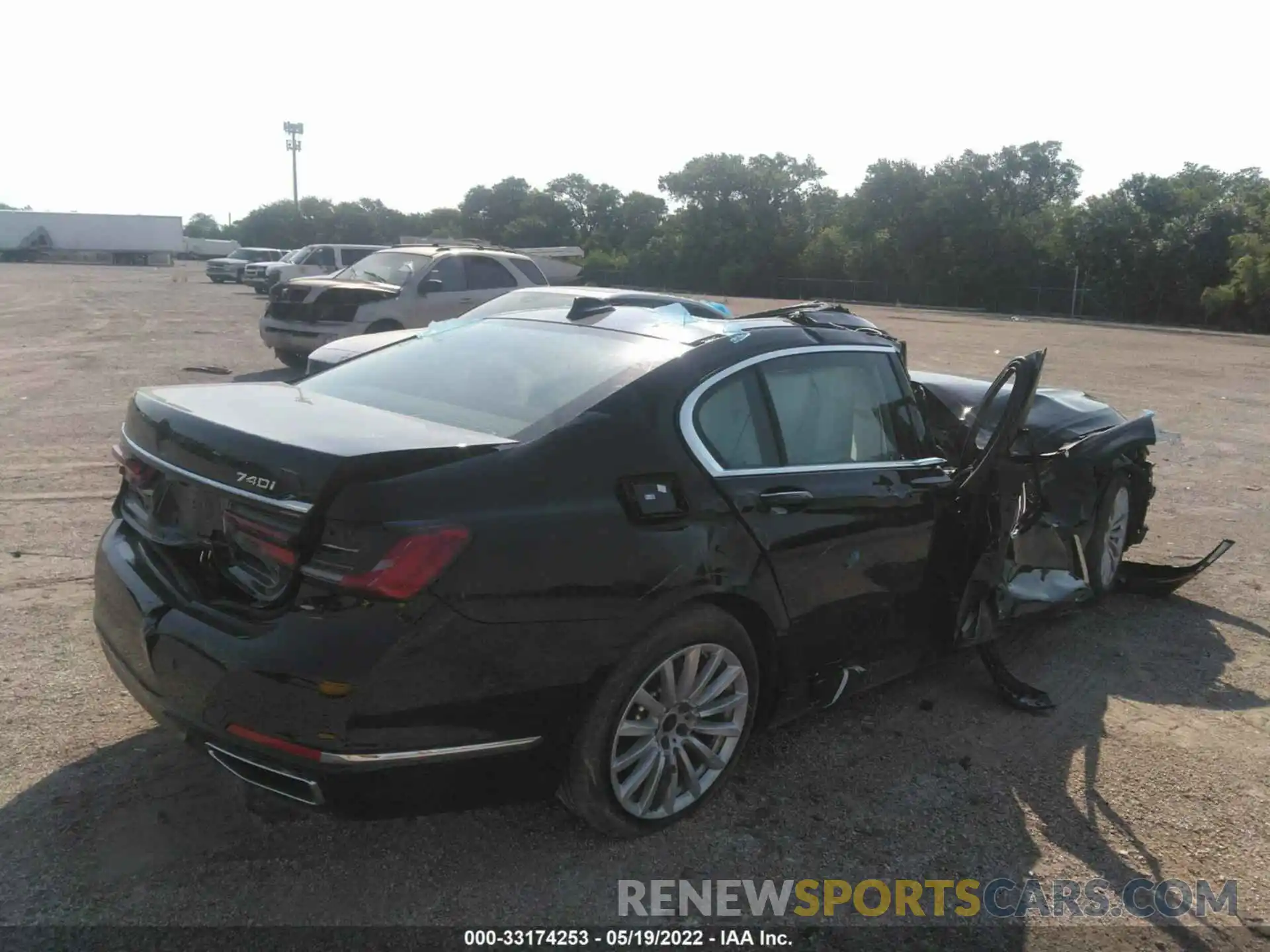 4 Photograph of a damaged car WBA7T2C01NCH62594 BMW 7 SERIES 2022