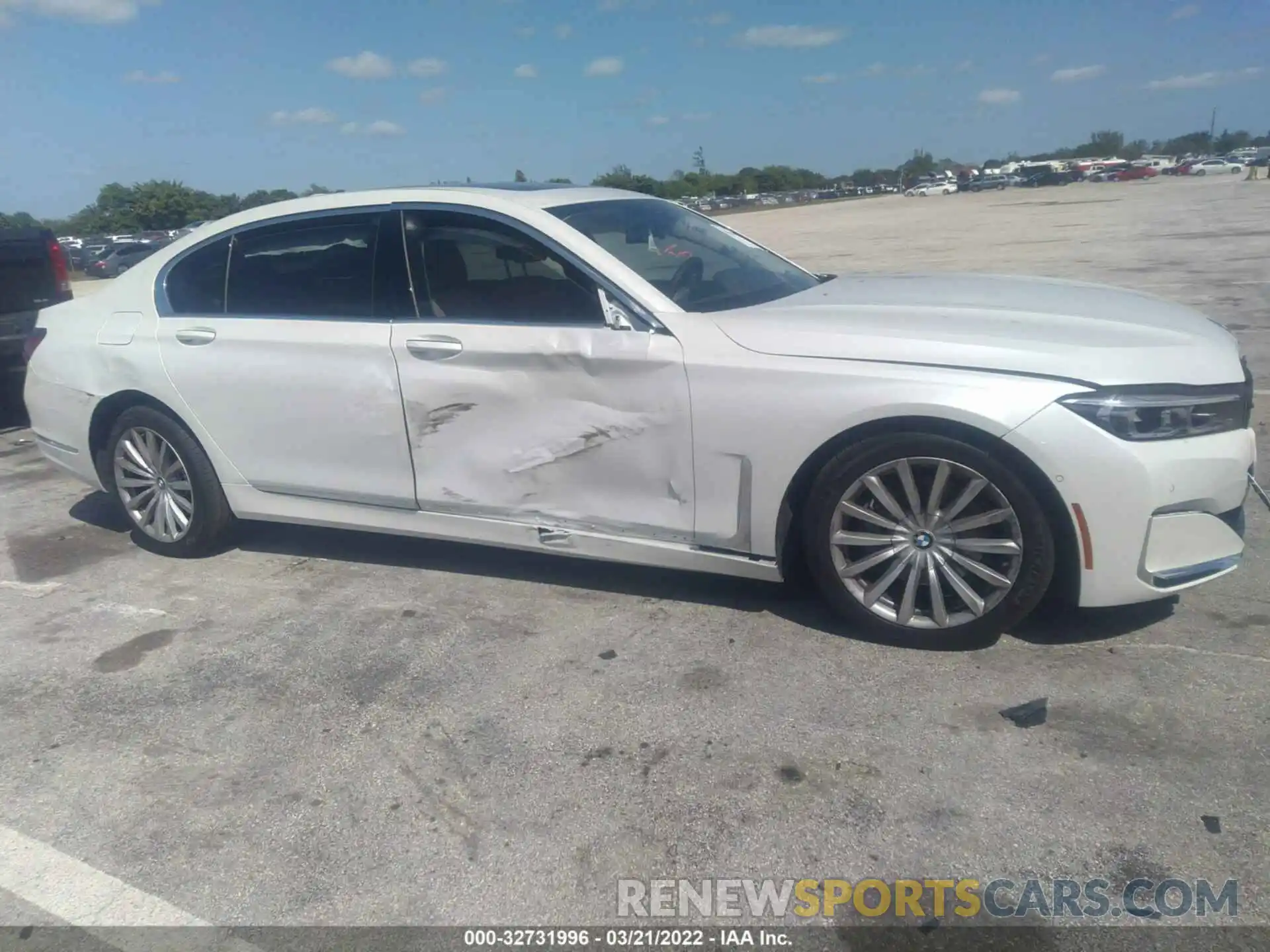 6 Photograph of a damaged car WBA7T2C03NCH74276 BMW 7 SERIES 2022