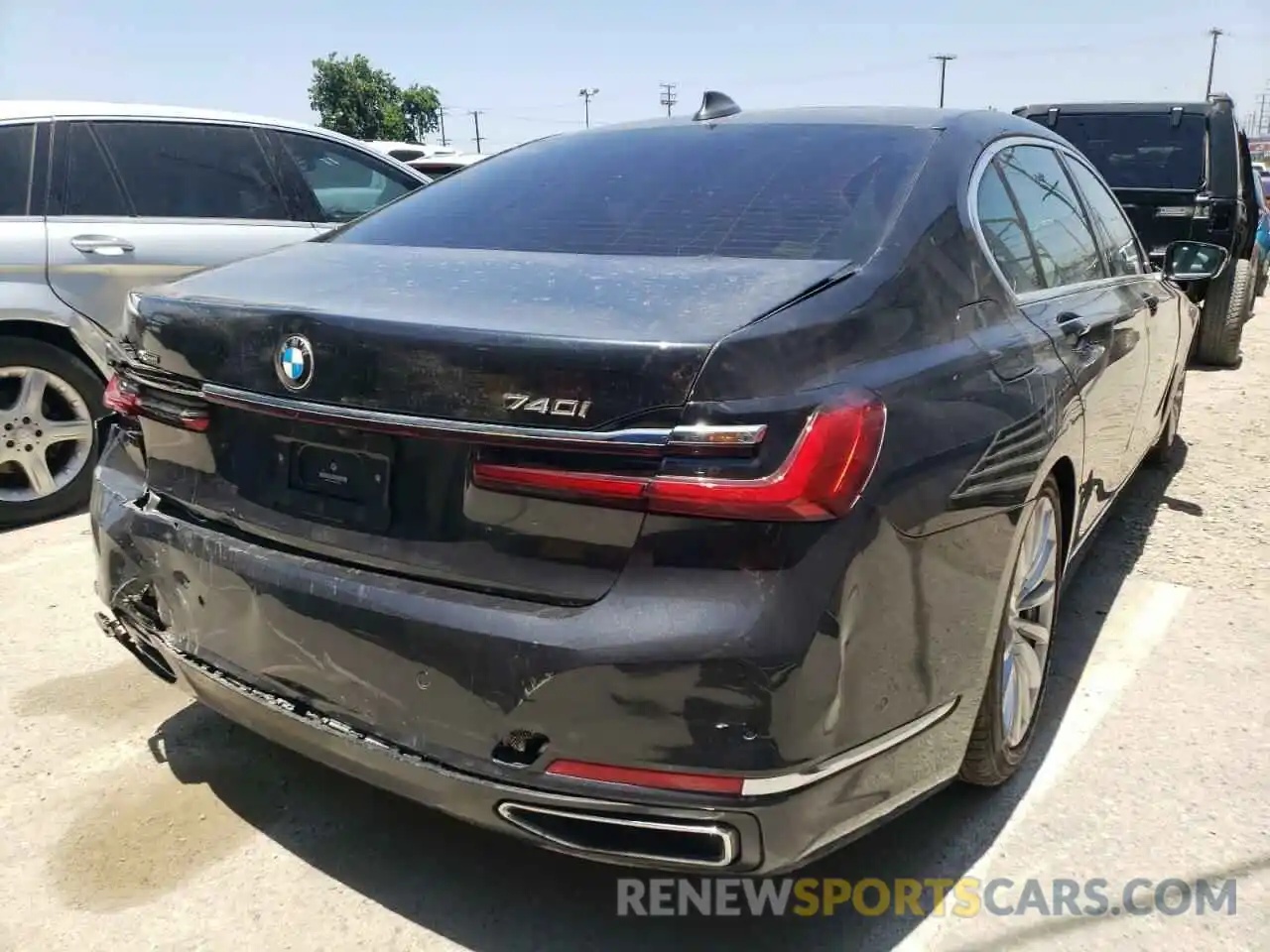 4 Photograph of a damaged car WBA7T4C06NCH62778 BMW 7 SERIES 2022