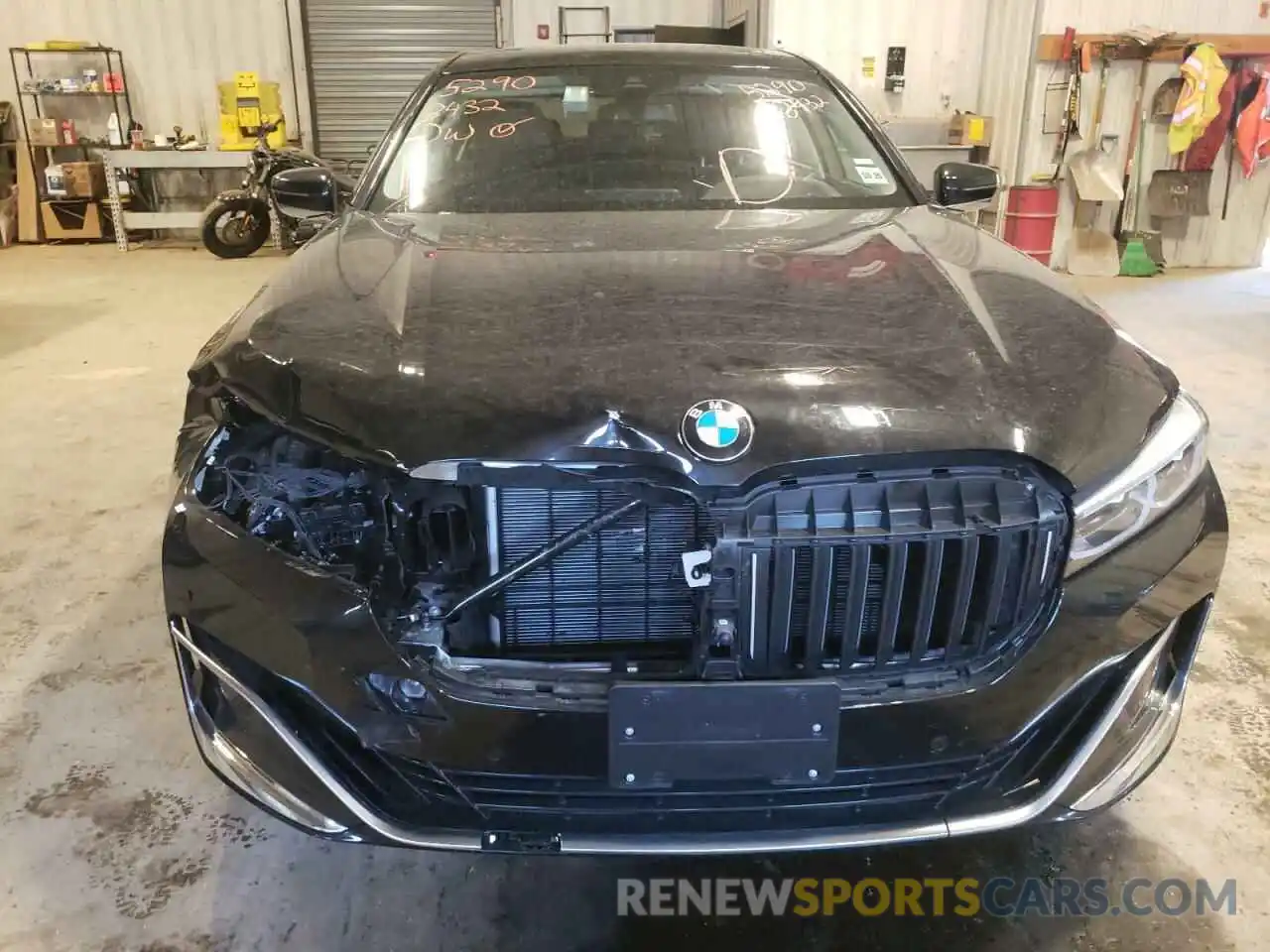 9 Photograph of a damaged car WBA7T4C08NCH60532 BMW 7 SERIES 2022