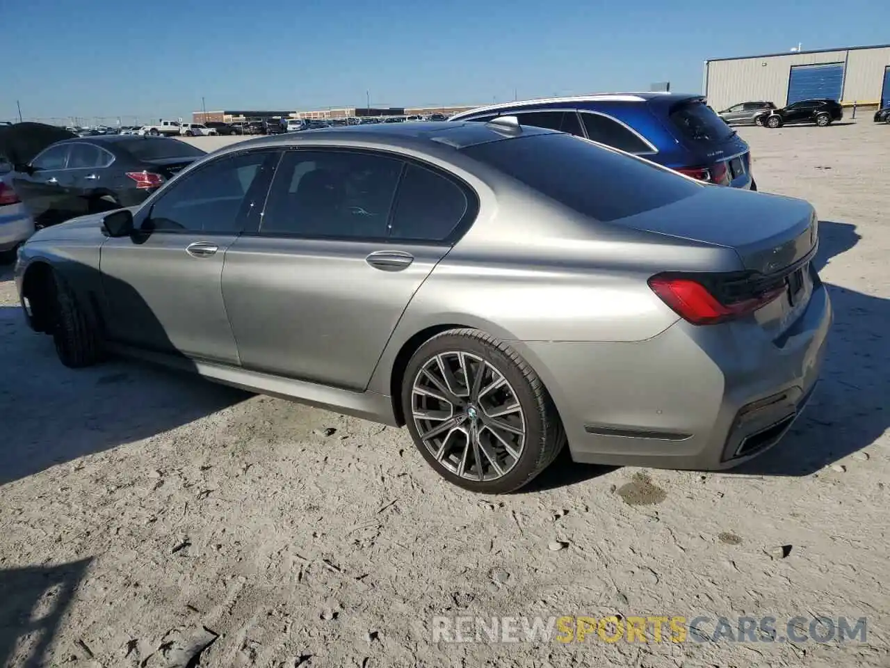 2 Photograph of a damaged car WBA7U2C03NCG86468 BMW 7 SERIES 2022