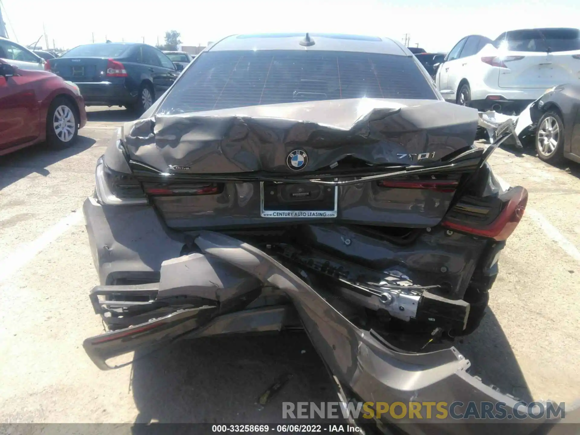 6 Photograph of a damaged car WBA7U2C04NCH03987 BMW 7 SERIES 2022