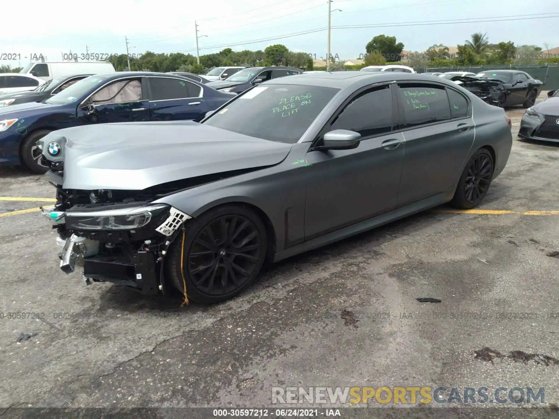 2 Photograph of a damaged car WBA7U2C05NCG91171 BMW 7 SERIES 2022