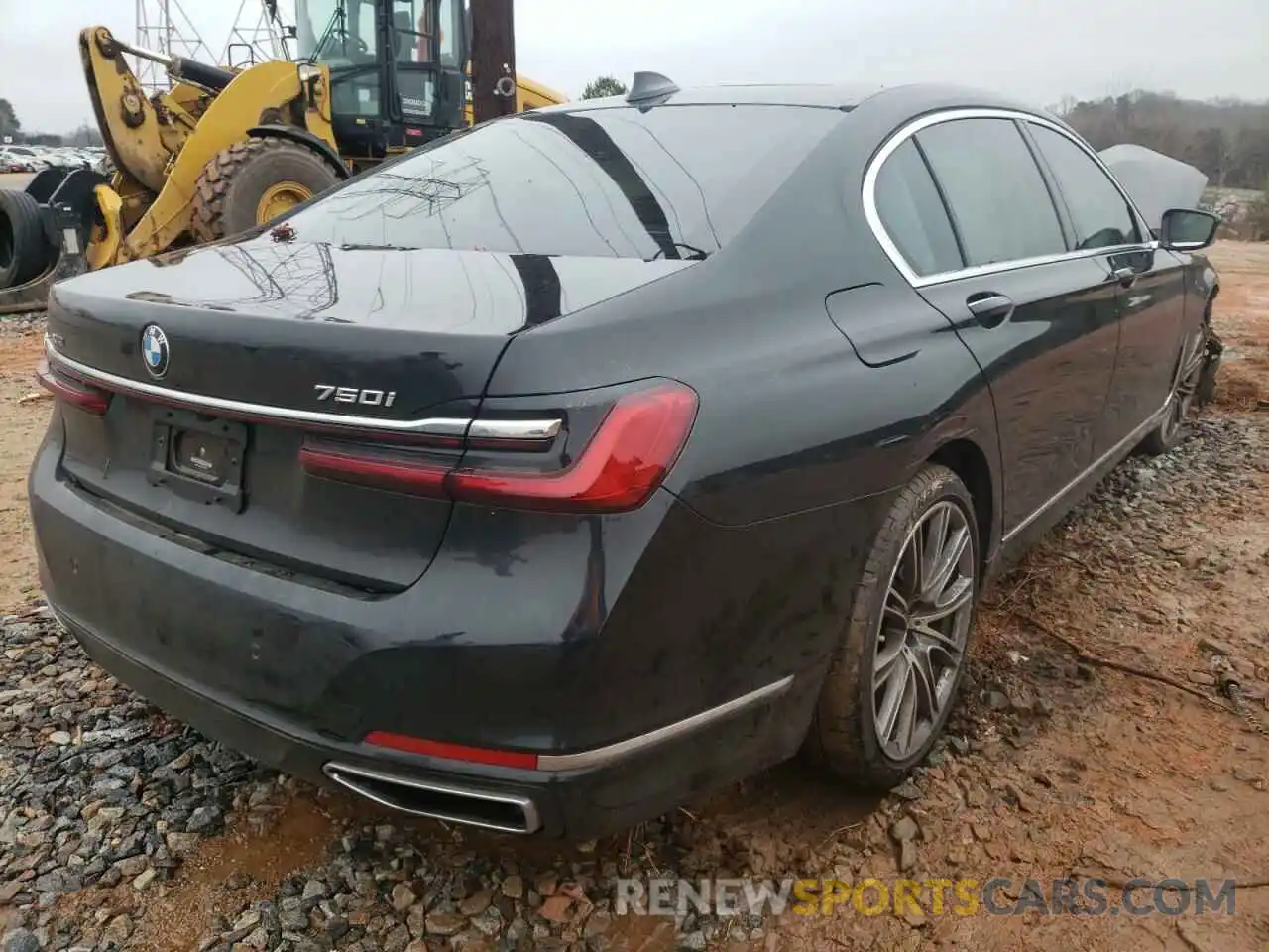 4 Photograph of a damaged car WBA7U2C07NCG89793 BMW 7 SERIES 2022