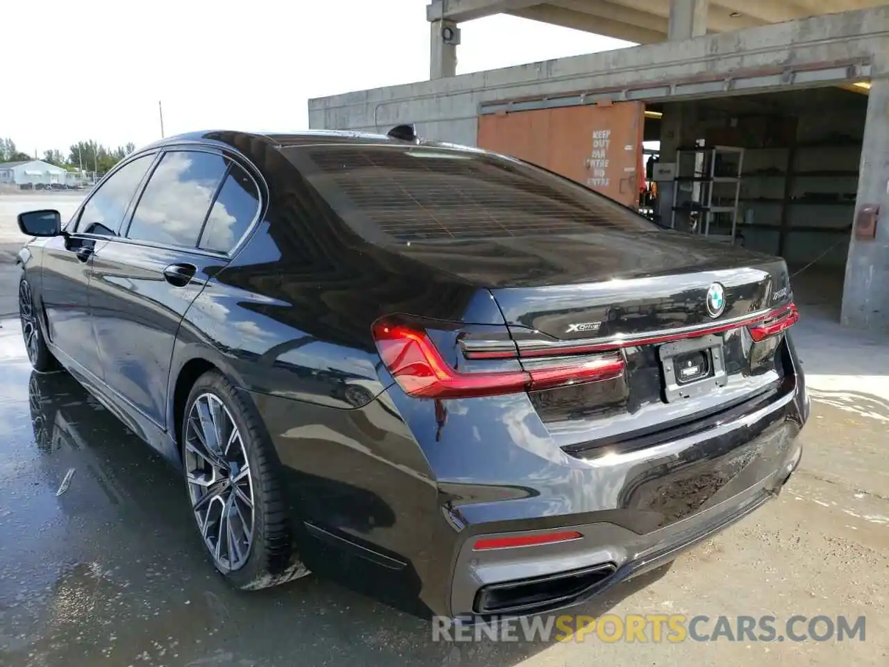 3 Photograph of a damaged car WBA7U2C09NCJ17816 BMW 7 SERIES 2022