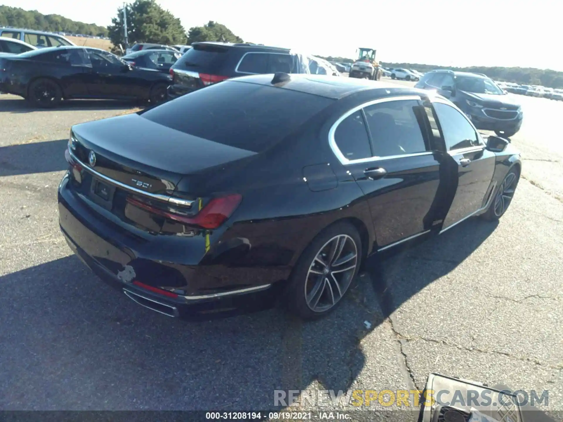 4 Photograph of a damaged car WBA7U2C0XNCH03993 BMW 7 SERIES 2022