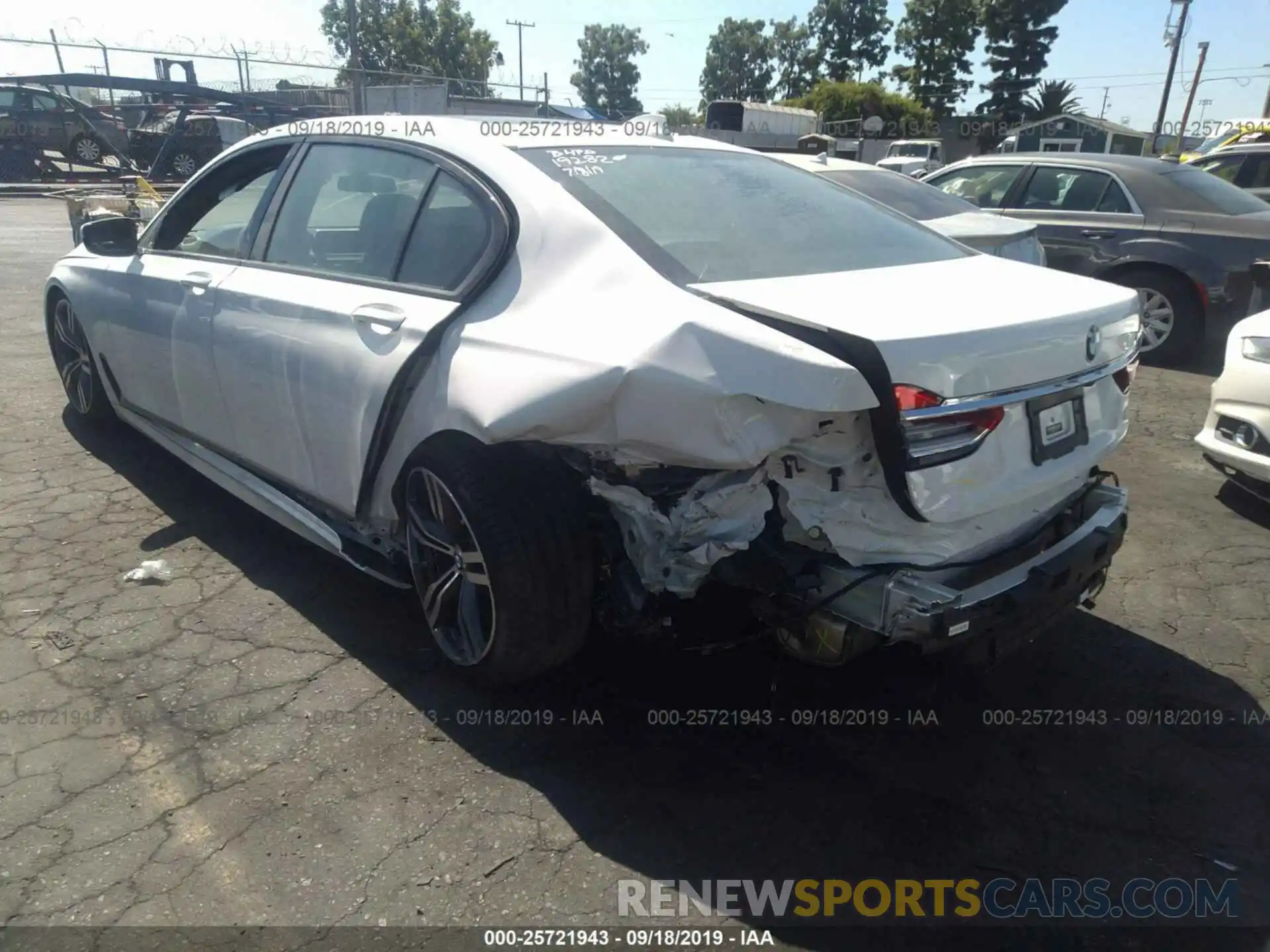 3 Photograph of a damaged car WBA7E2C56KB218337 BMW 740 2019