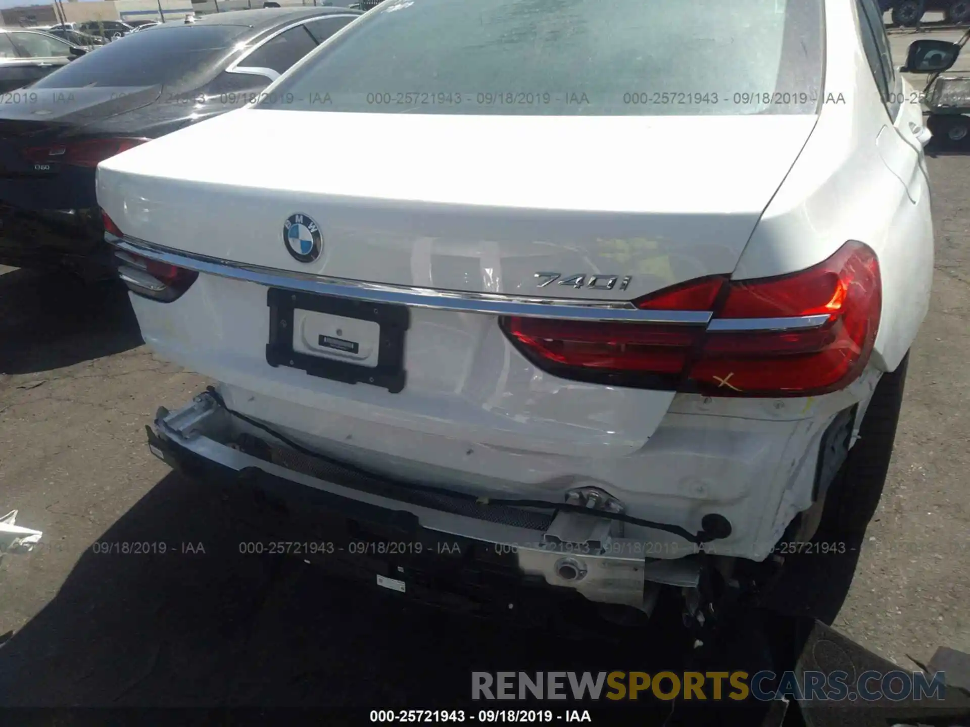 6 Photograph of a damaged car WBA7E2C56KB218337 BMW 740 2019