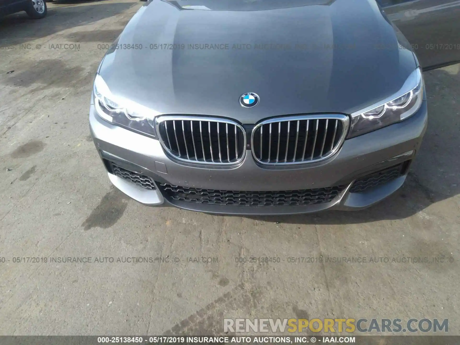 6 Photograph of a damaged car WBA7E2C57KB217682 BMW 740 2019