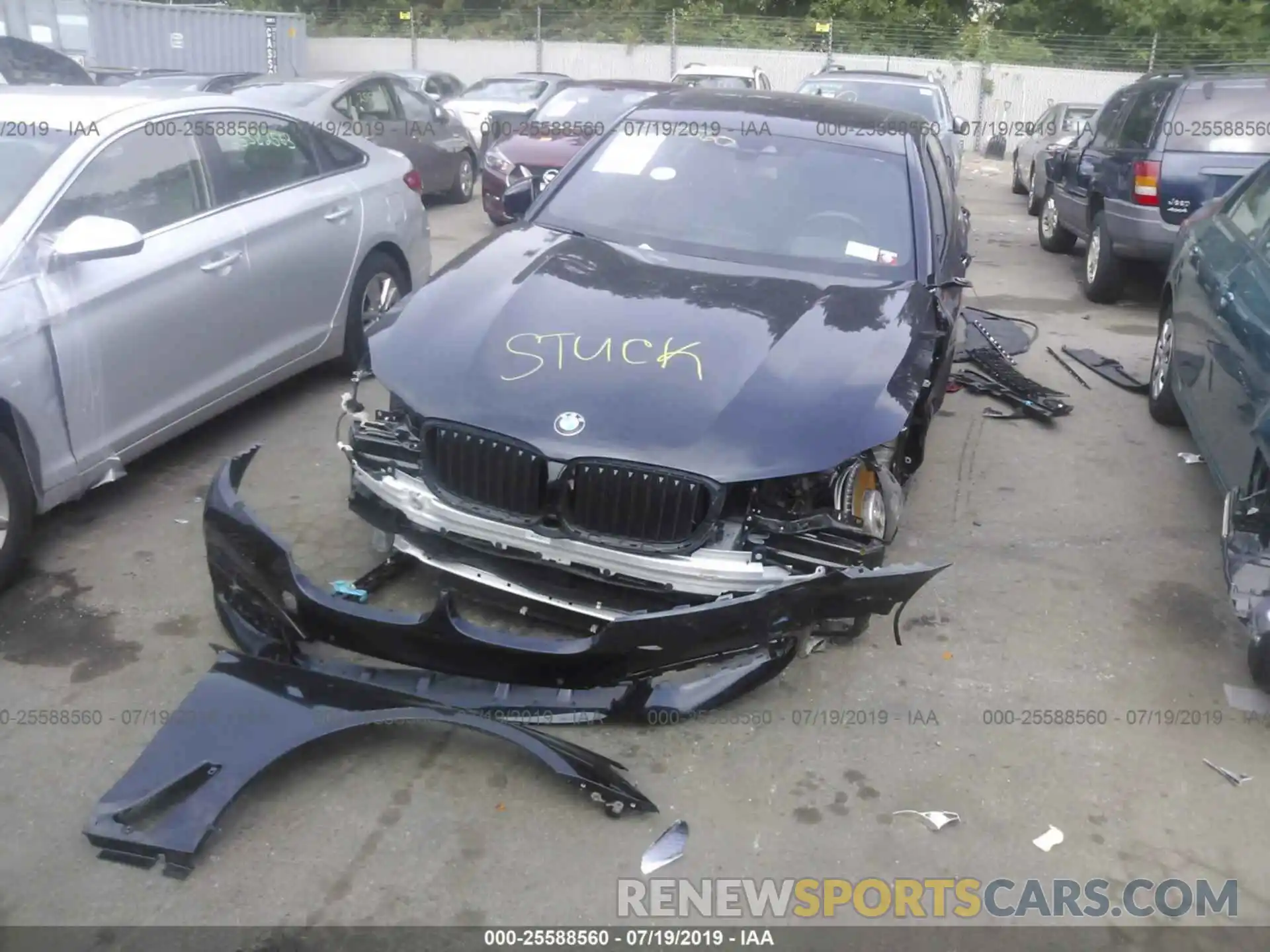 6 Photograph of a damaged car WBA7E4C53KGV70421 BMW 740 2019