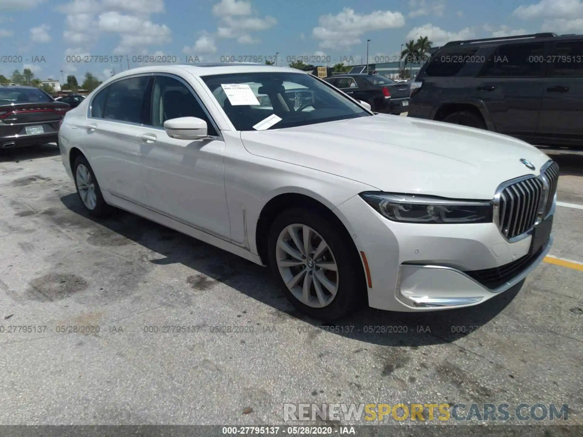 1 Photograph of a damaged car WBA7T2C01LGL17579 BMW 740 2020