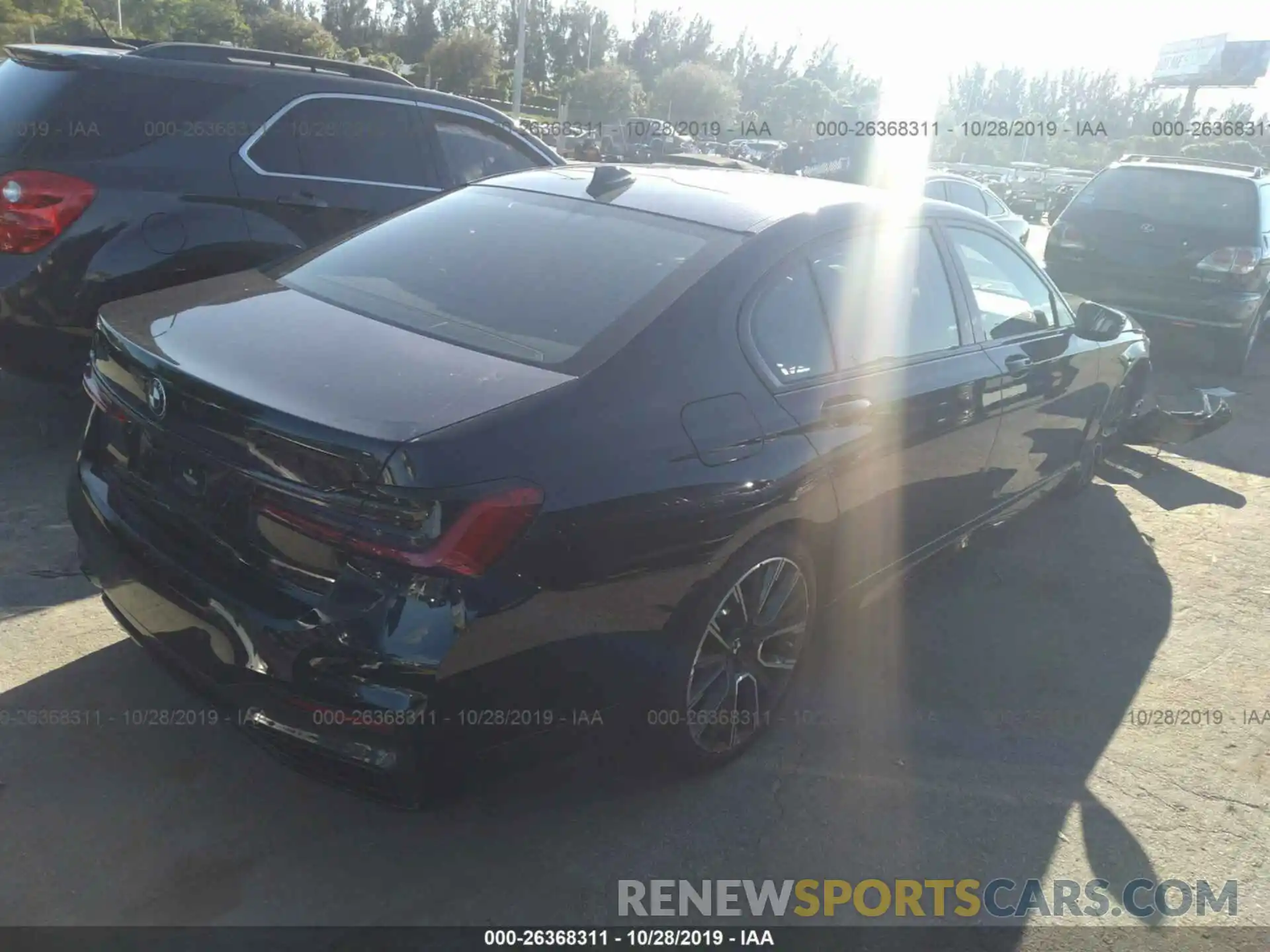 4 Photograph of a damaged car WBA7T2C05LGF96697 BMW 740 2020