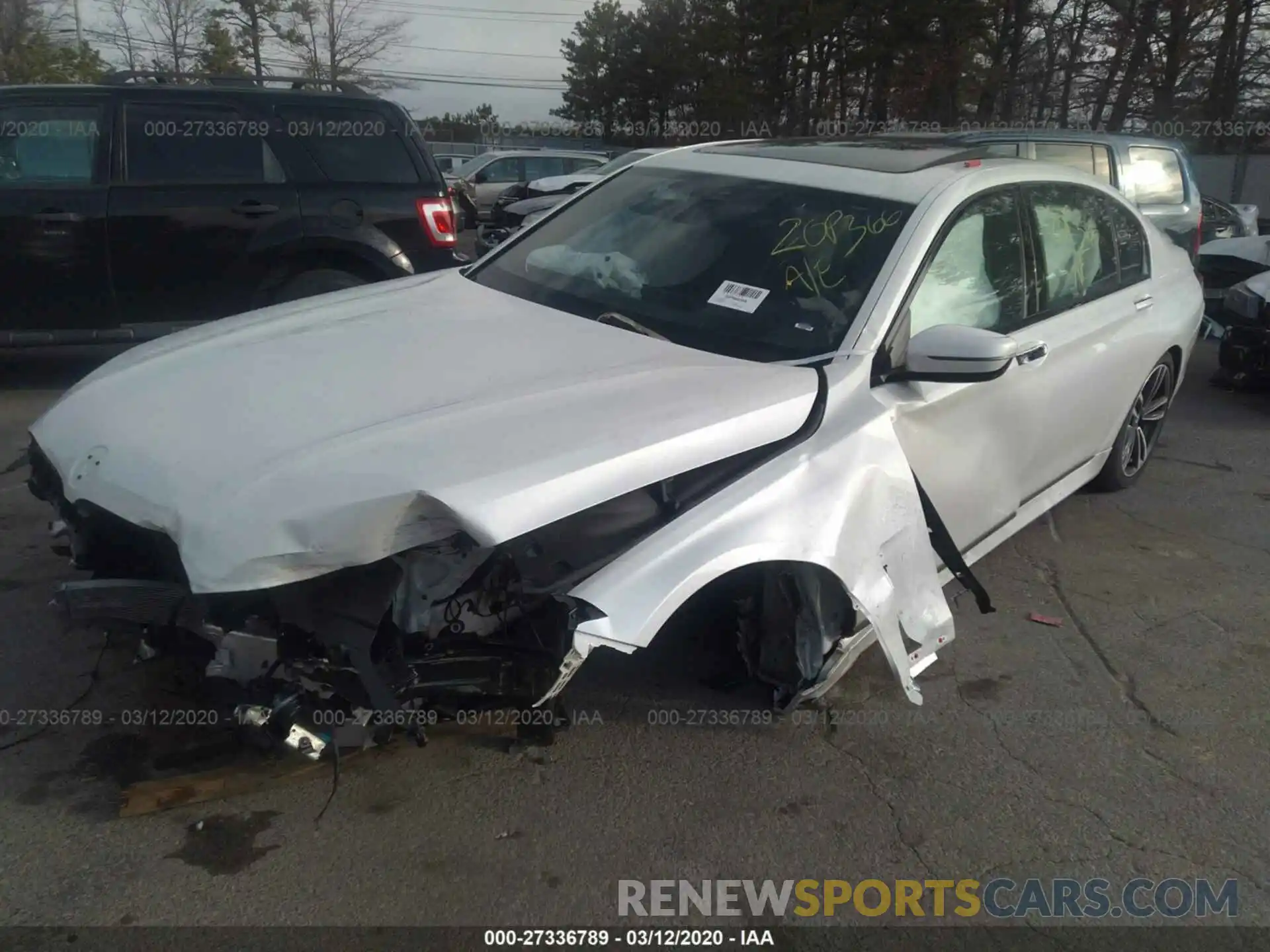 2 Photograph of a damaged car WBA7T4C06LCD43407 BMW 740 2020
