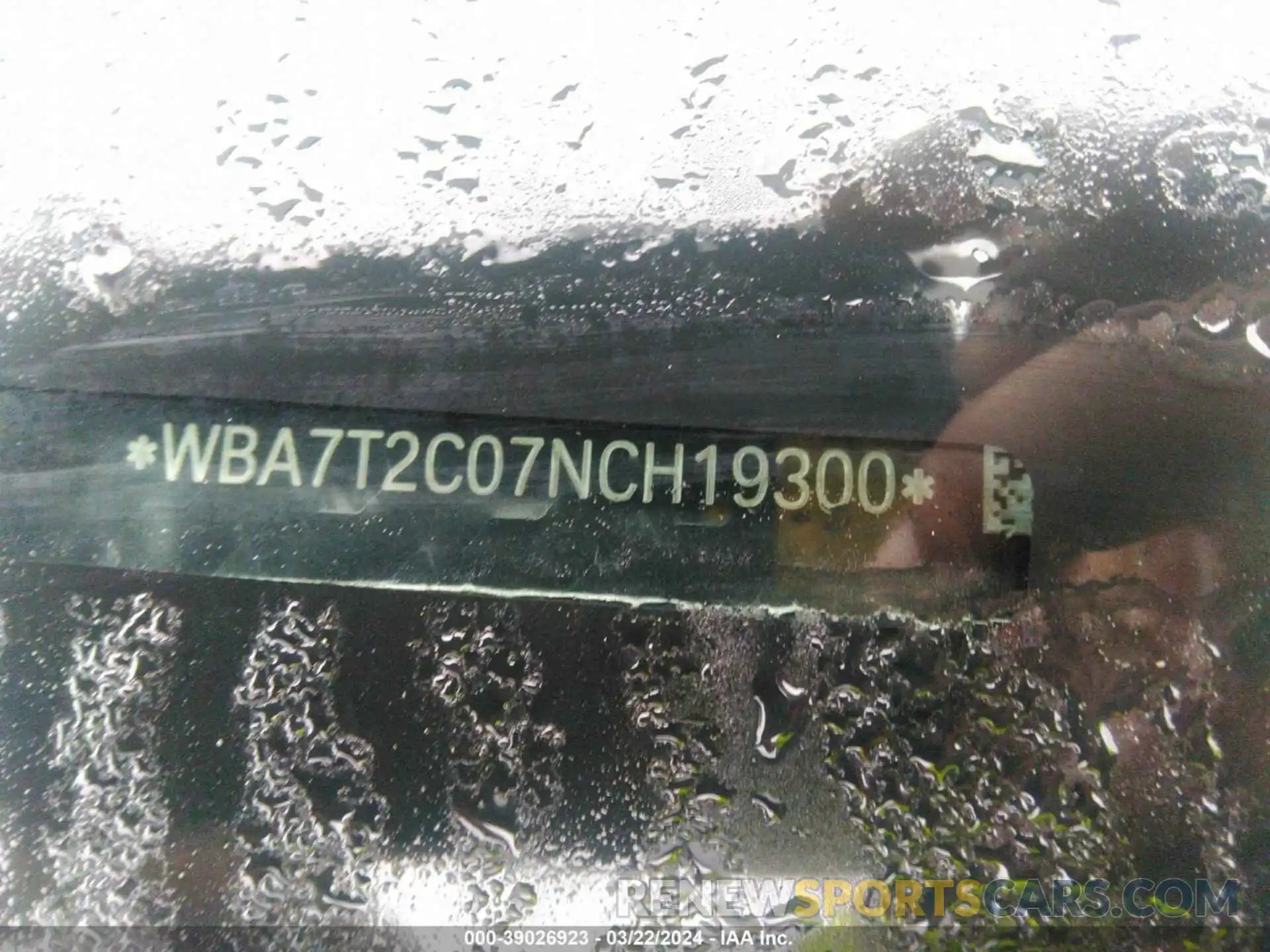9 Photograph of a damaged car WBA7T2C07NCH19300 BMW 740 2022