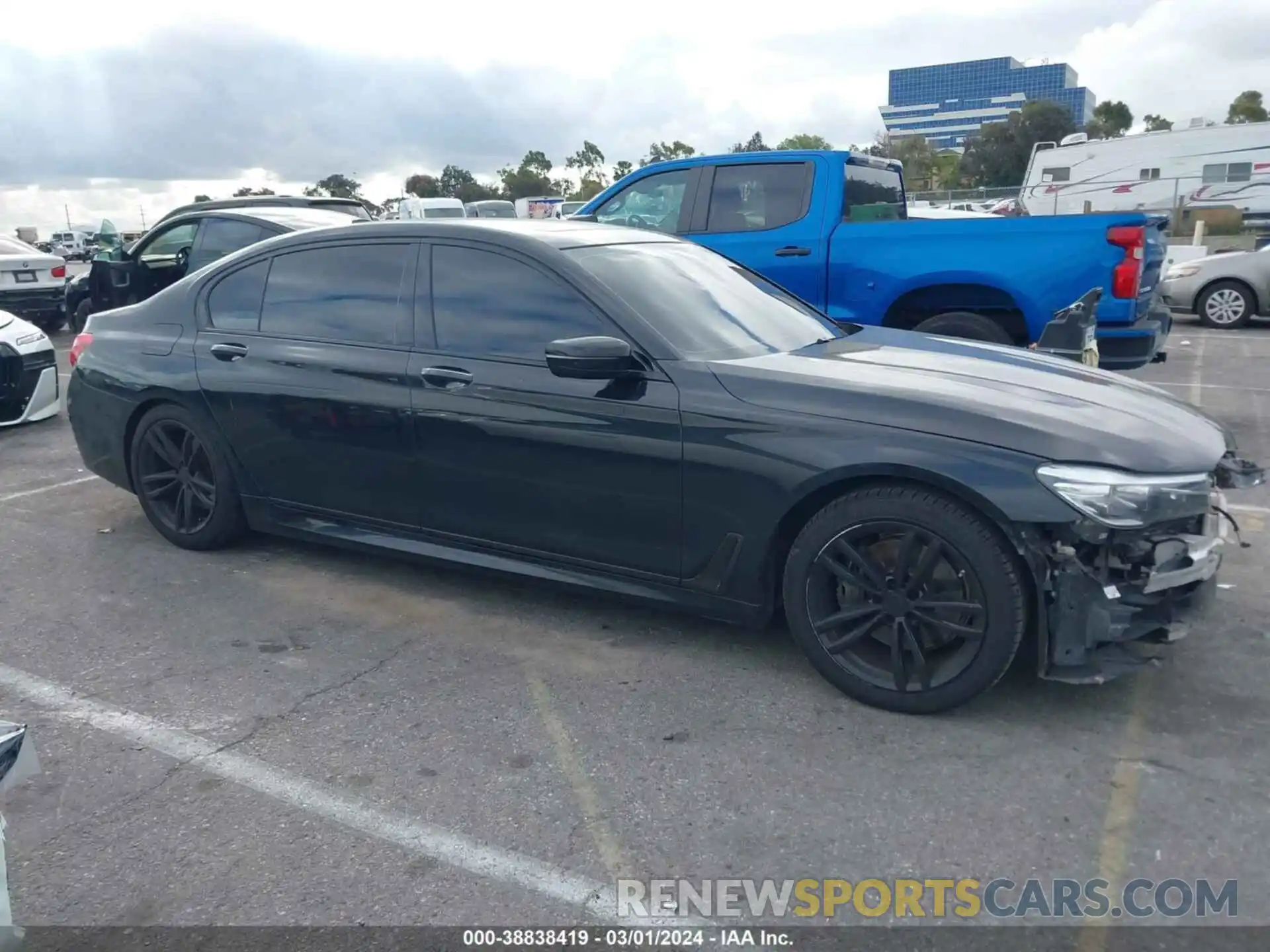 14 Photograph of a damaged car WBA7E2C59KB216663 BMW 740I 2019